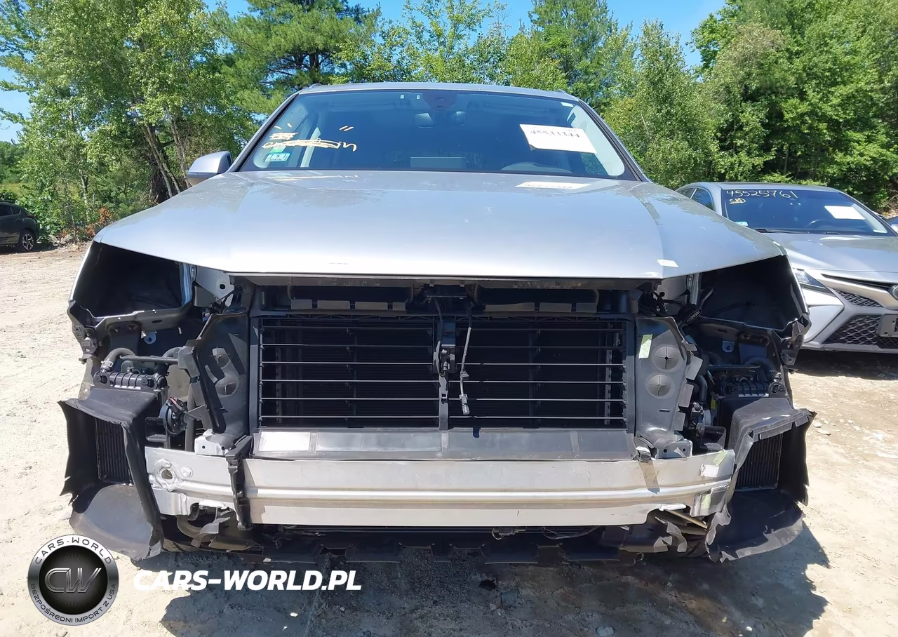 2018 Audi Q7 3.0T Premium VIN:WA1LAAF78JD037872 - 13