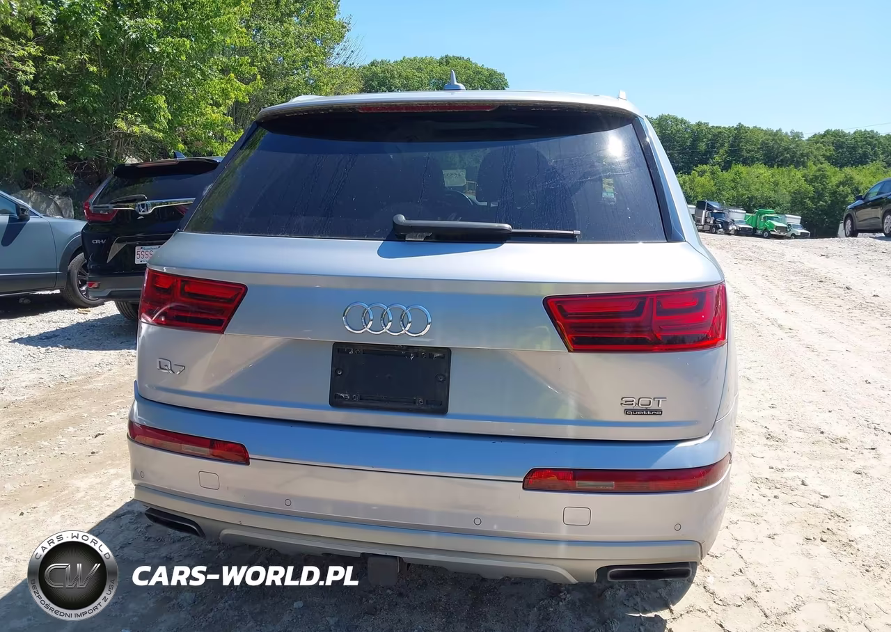2018 Audi Q7 3.0T Premium VIN:WA1LAAF78JD037872 - 17