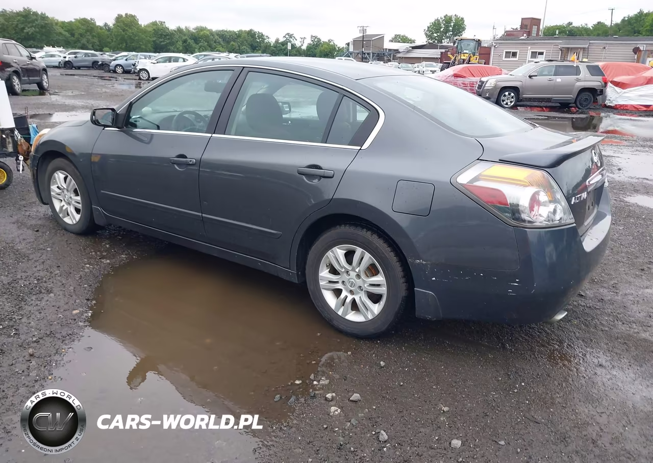 2011 Nissan Altima 2.5 S VIN:1N4AL2AP5BC170154 - 3