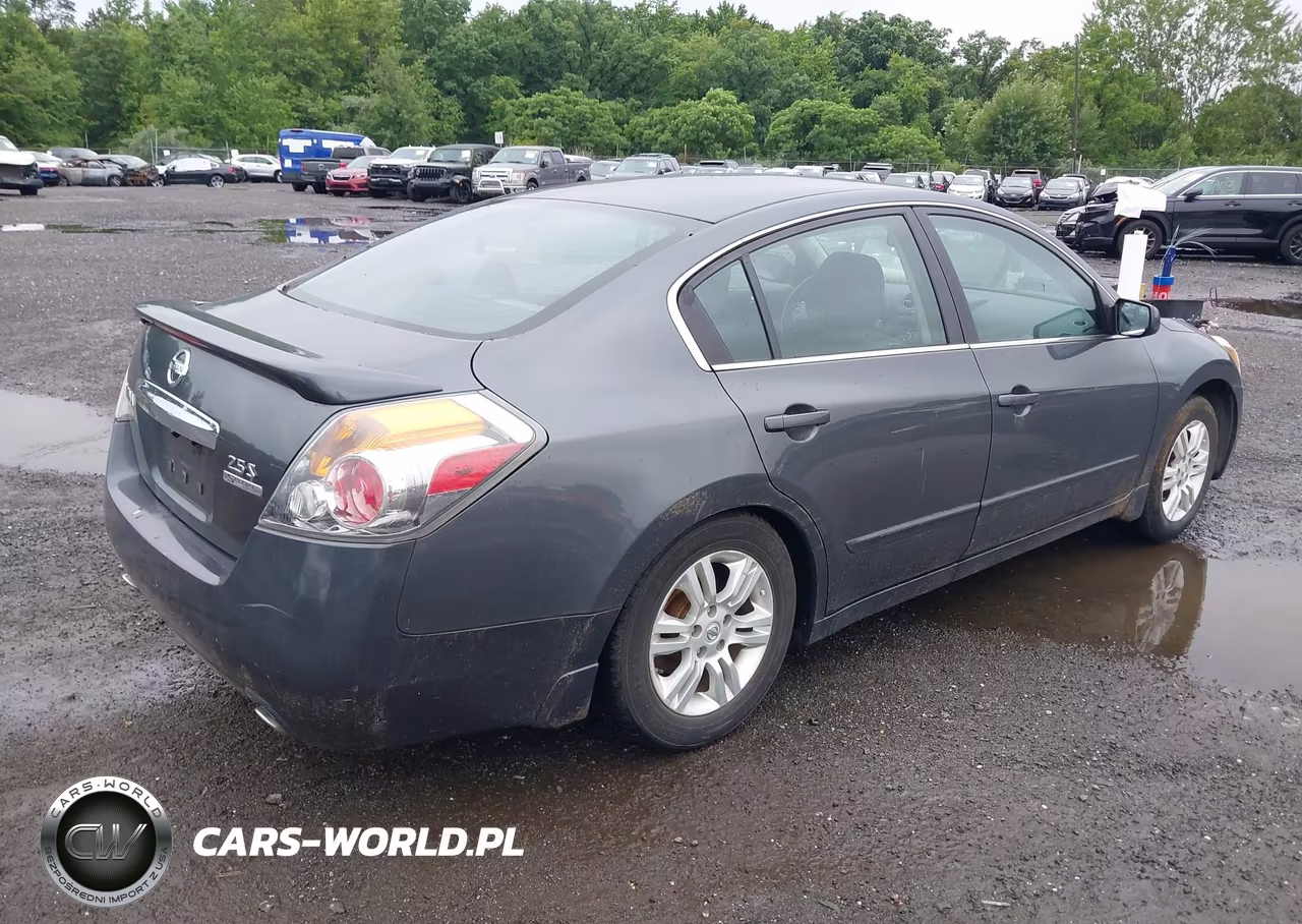2011 Nissan Altima 2.5 S VIN:1N4AL2AP5BC170154 - 4