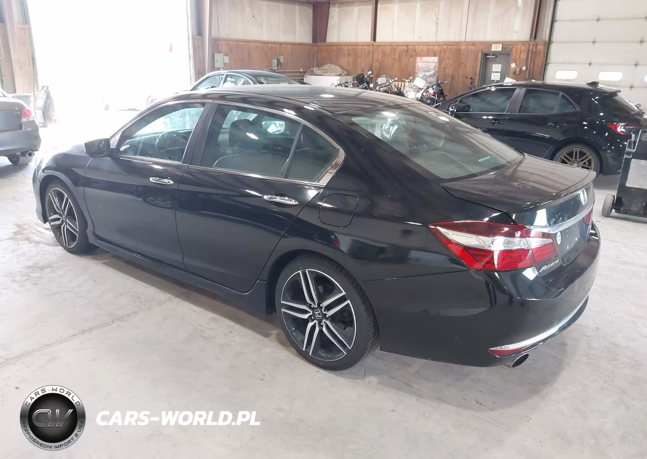 2017 Honda Accord Sport VIN:1HGCR2F58HA231253 - 3