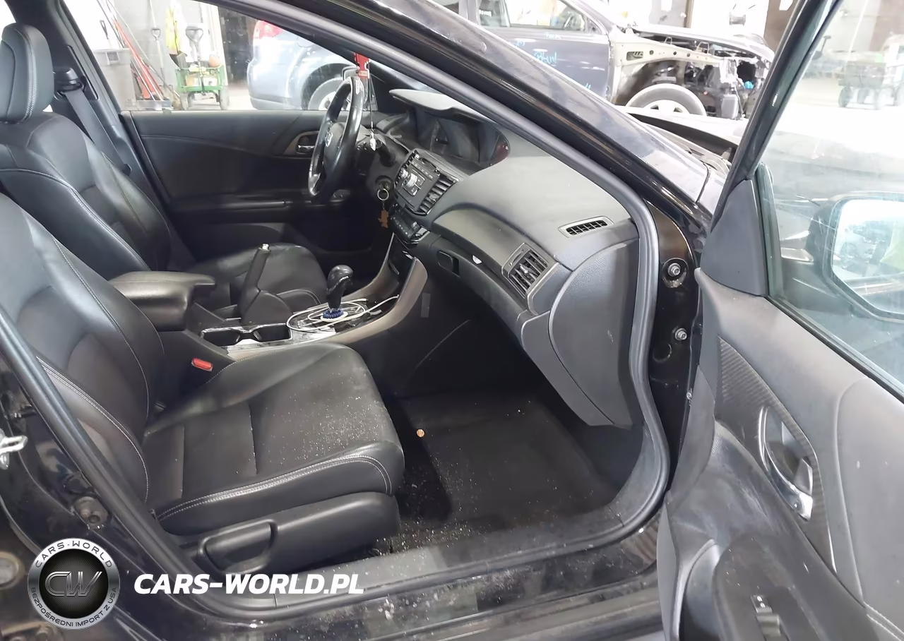 2017 Honda Accord Sport VIN:1HGCR2F58HA231253 - 5