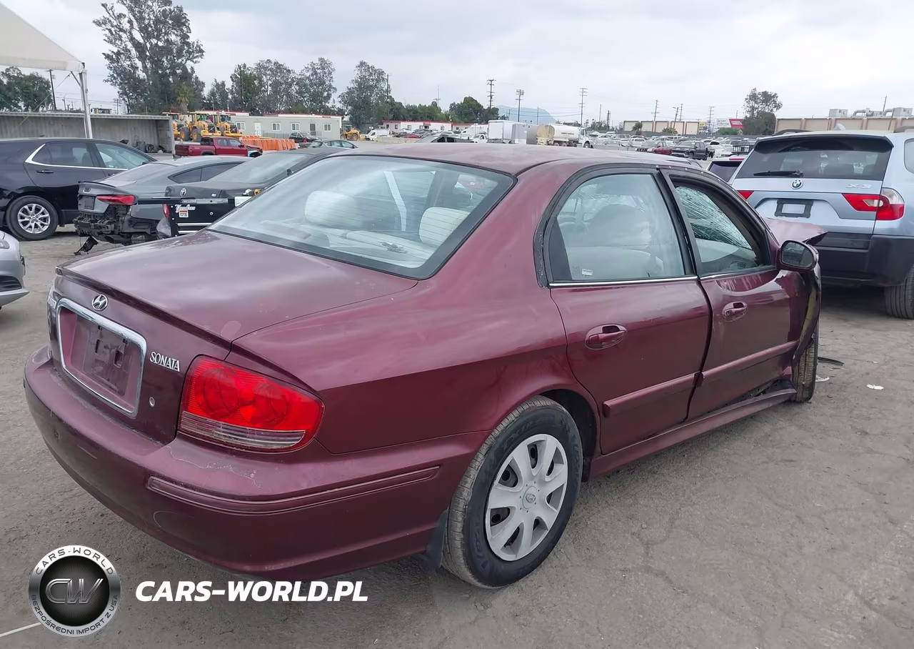2003 Hyundai Sonata VIN:KMHWF25S43A886526 - 4