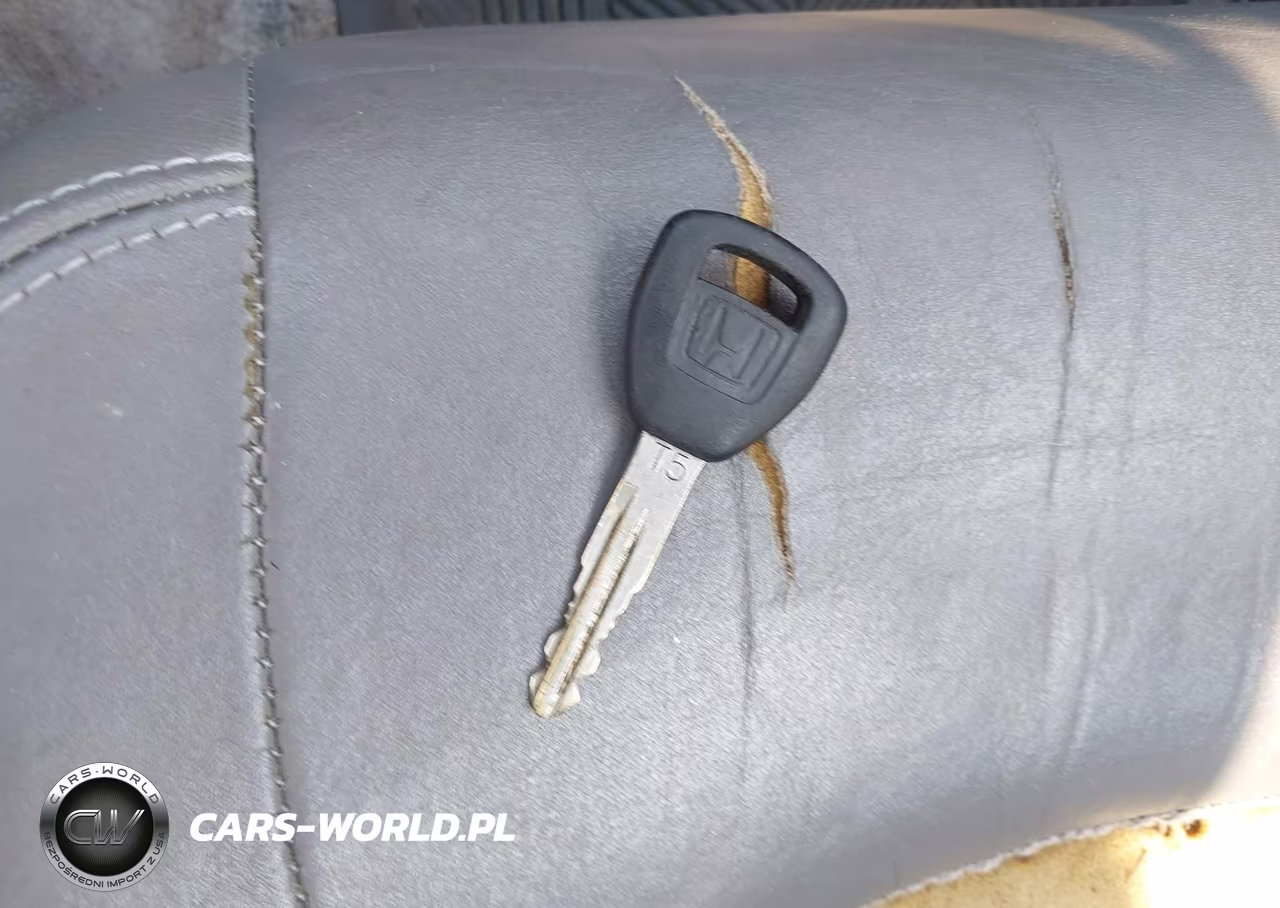 2001 Honda Accord 3.0 Ex VIN:1HGCG16551A028052 - 11
