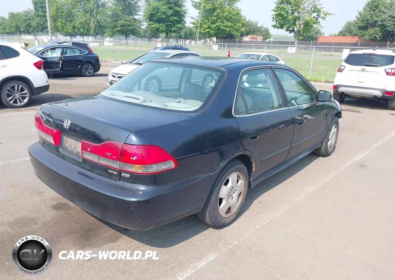 2001 Honda Accord 3.0 Ex VIN:1HGCG16551A028052 - 4