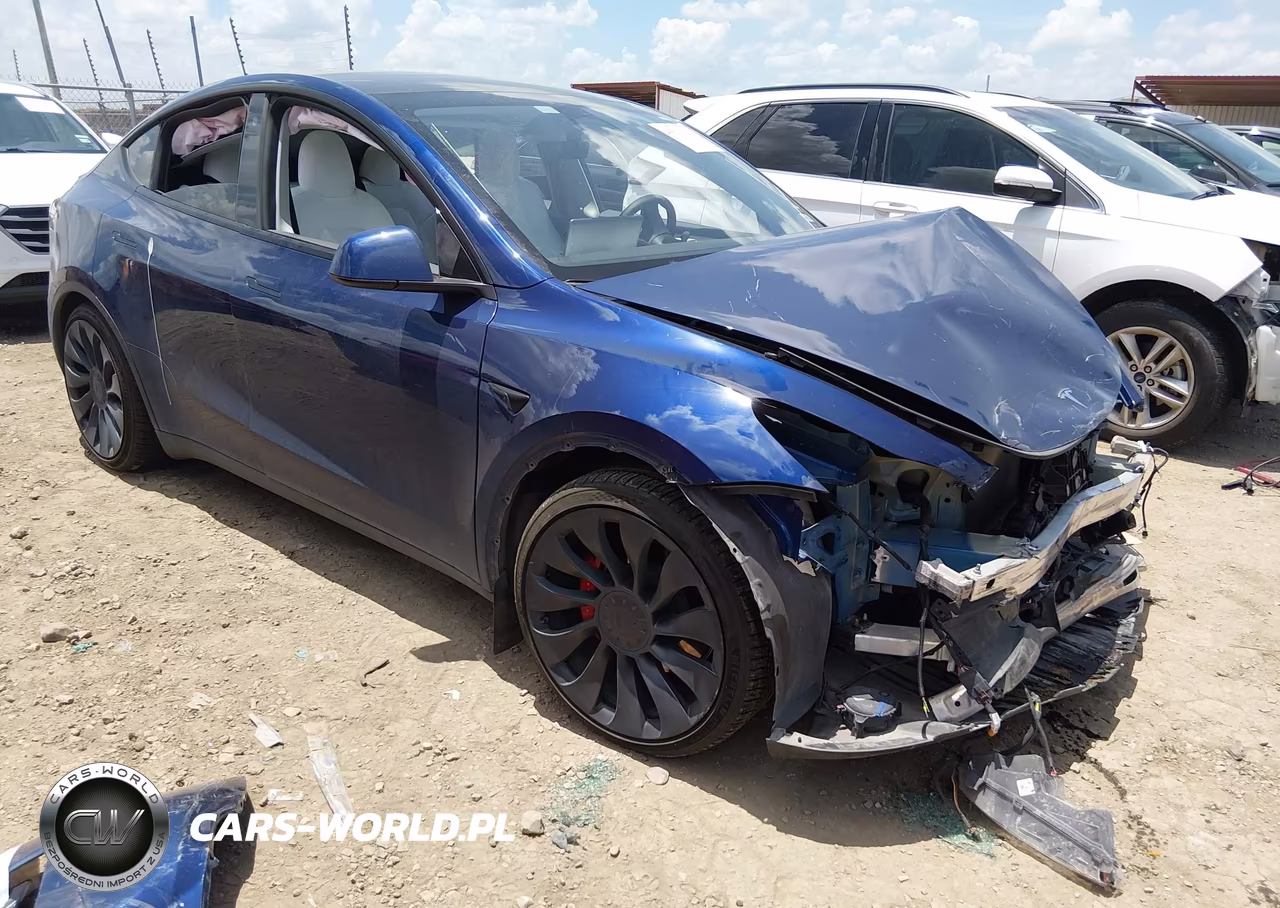 2022 Tesla Model Y Performance Dual Motor All-Wheel Drive – zdjęcie 1 z 15