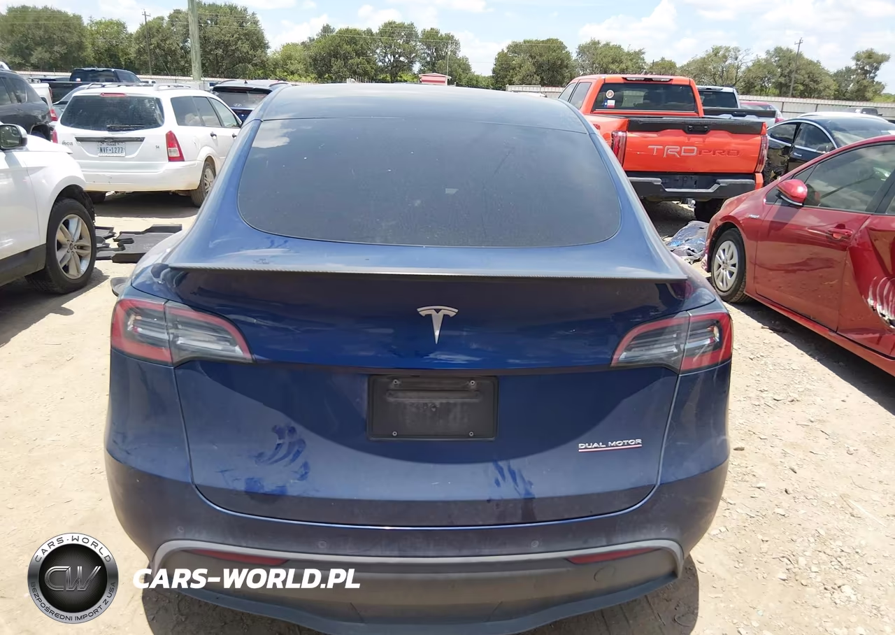 2022 Tesla Model Y Performance Dual Motor All-Wheel Drive VIN:7SAYGDEF7NF529914 - 15