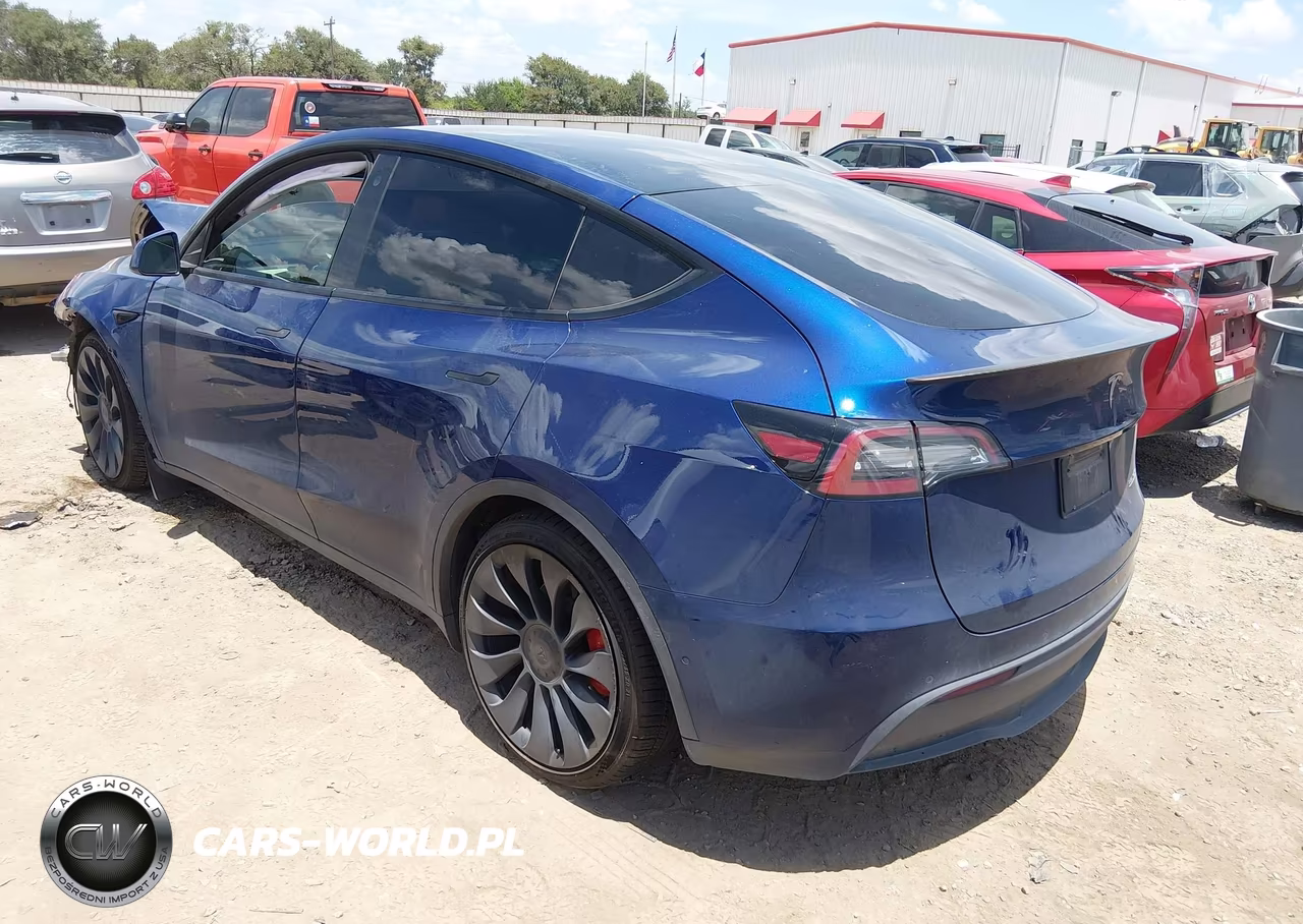2022 Tesla Model Y Performance Dual Motor All-Wheel Drive VIN:7SAYGDEF7NF529914 - 3
