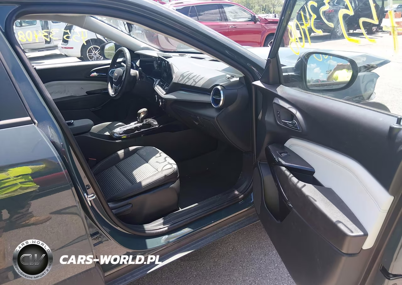 2026 Chevrolet Trax Fwd Lt VIN:KL77LHEP9TC070946 - 5