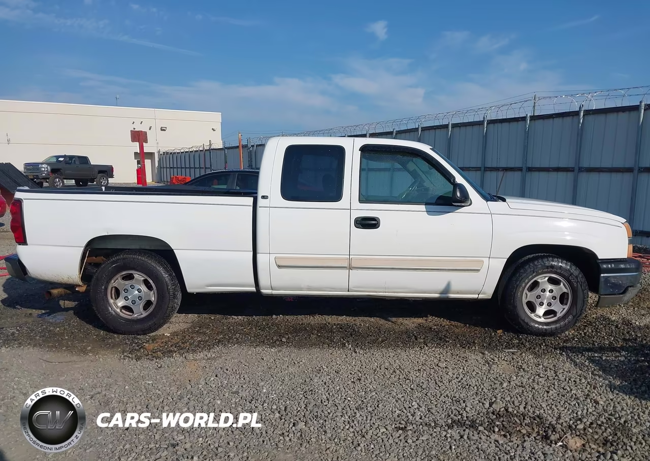 2004 Chevrolet Silverado 1500 Ls VIN:2GCEC19V441100646 - 13