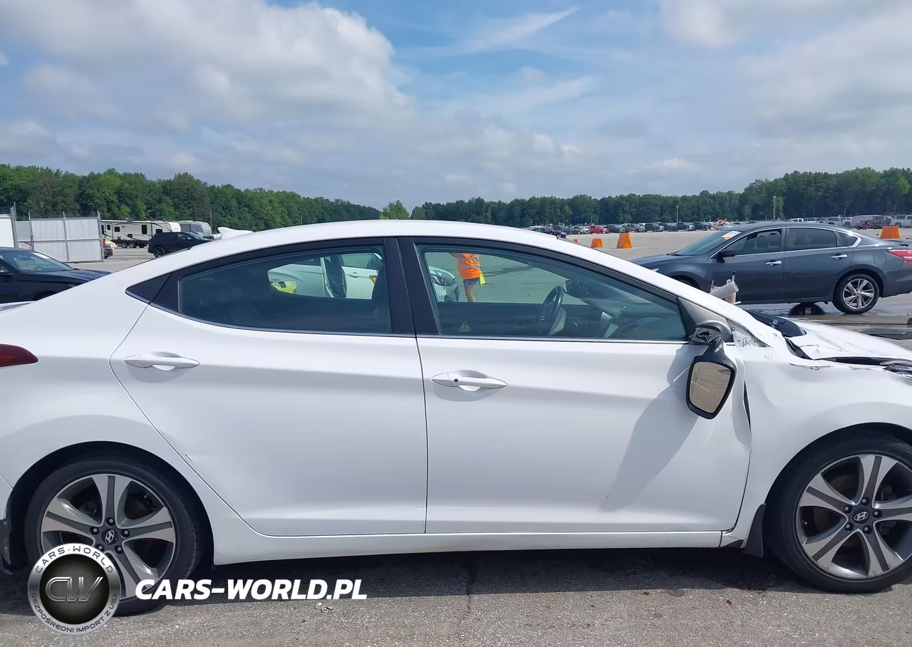 2015 Hyundai Elantra Sport VIN:KMHDH4AH1FU282636 - 13