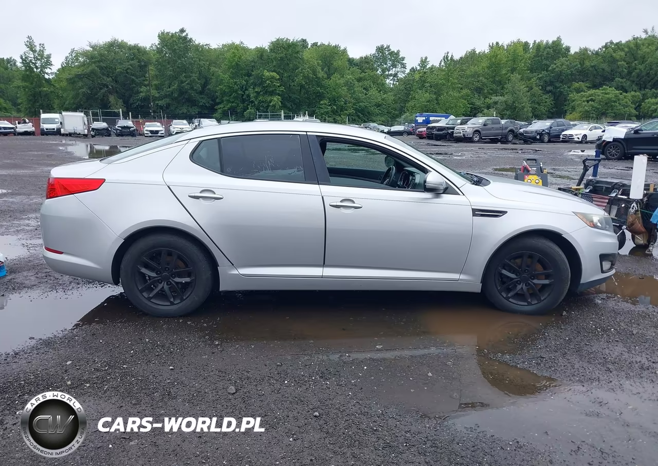 2013 Kia Optima Lx VIN:5XXGM4A70DG177089 - 13