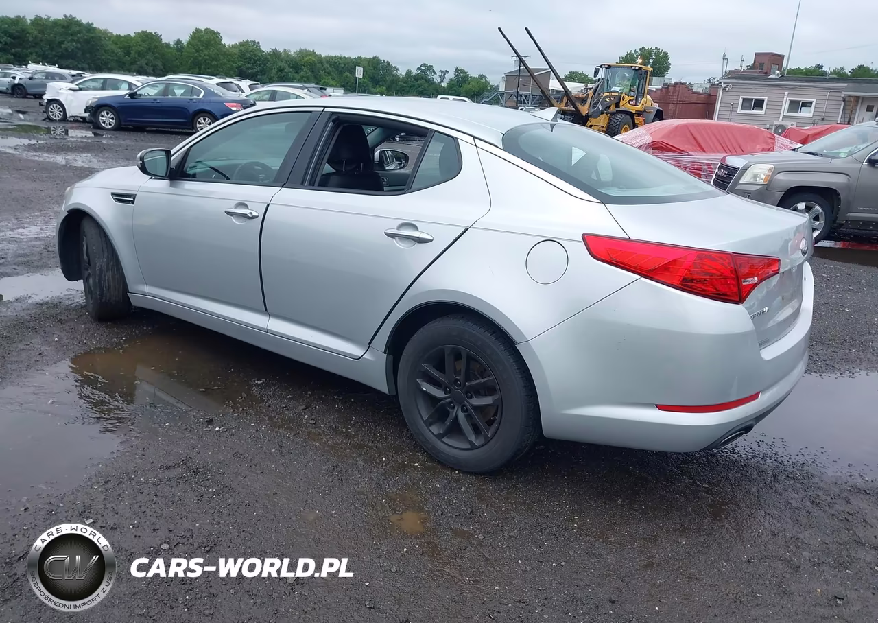 2013 Kia Optima Lx VIN:5XXGM4A70DG177089 - 3