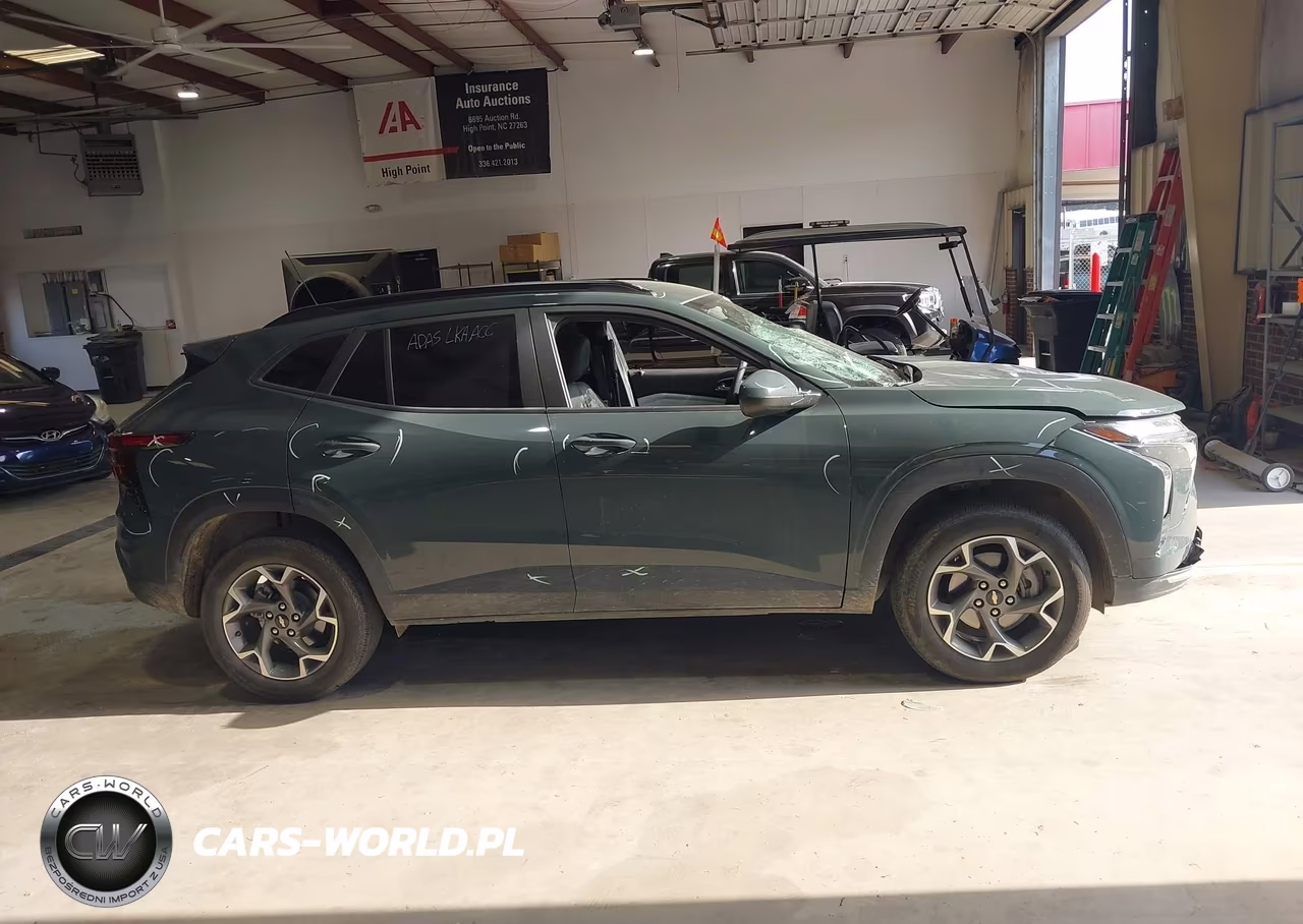 2025 Chevrolet Trax Fwd Lt VIN:KL77LHEP1SC194076 - 13