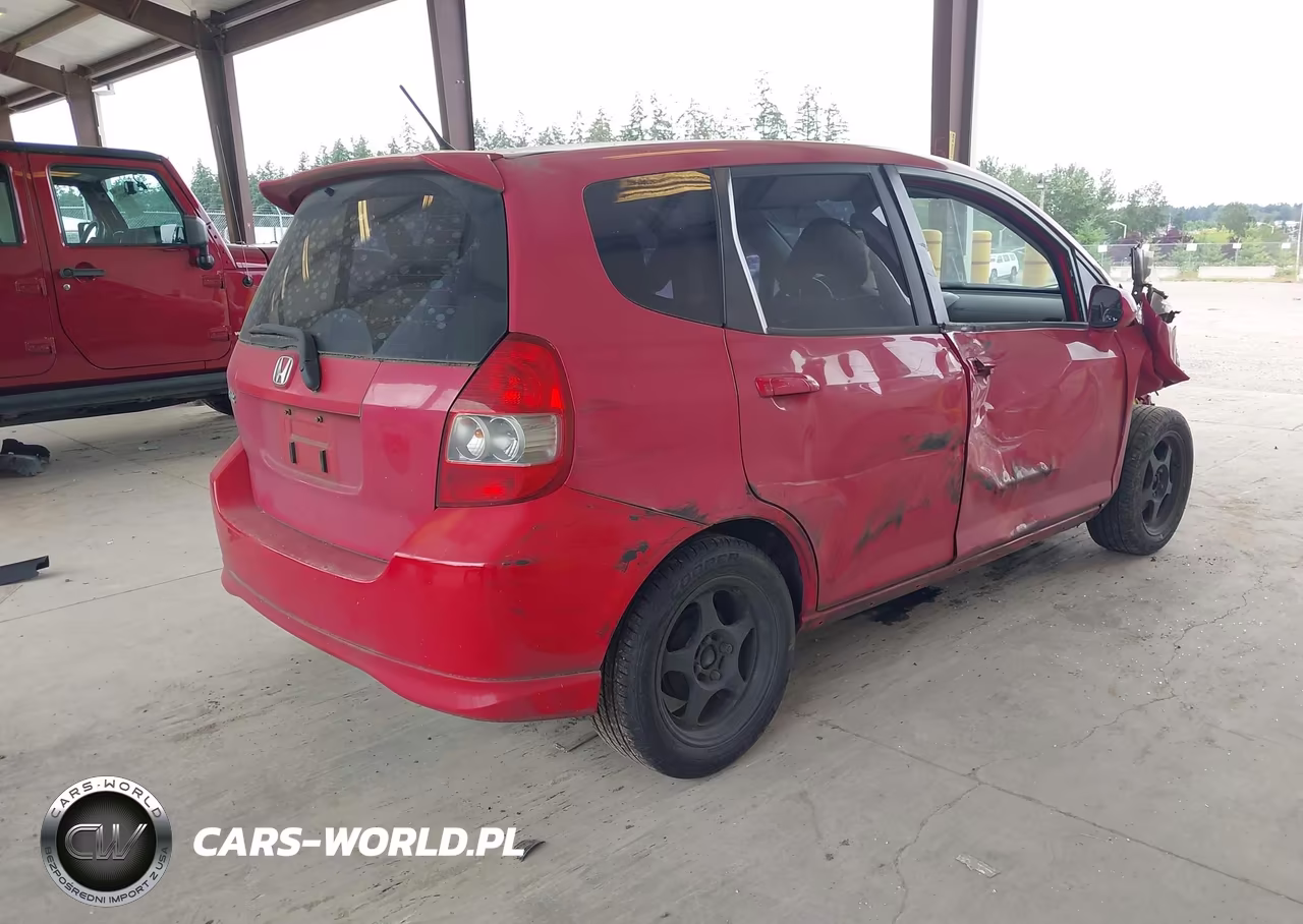 2008 Honda Fit Sport VIN:JHMGD38648S015645 - 4