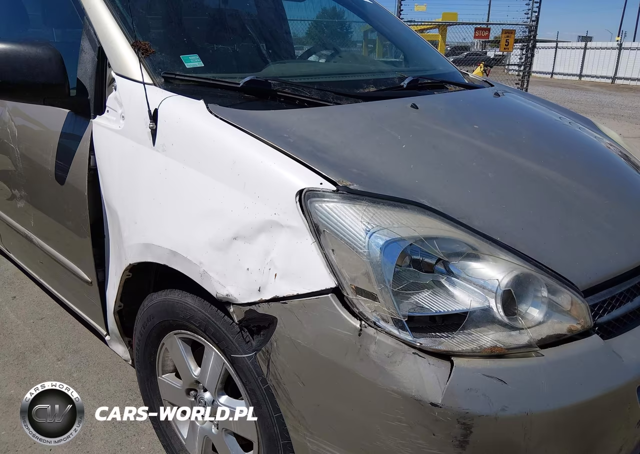 2004 Toyota Sienna Le VIN:5TDZA23C04S220800 - 6