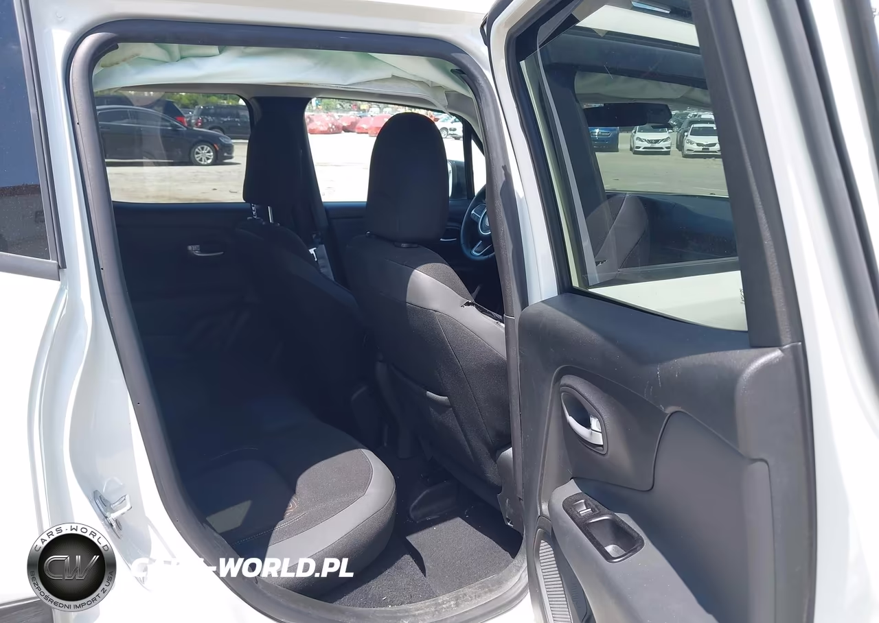 2023 Jeep Renegade Upland 4X4 VIN:ZACNJDB14PPP41446 - 8