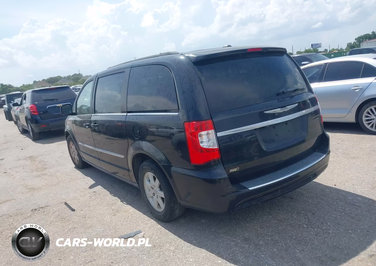 2013 Chrysler Town & Country Touring VIN:2C4RC1BG3DR554661 - 3