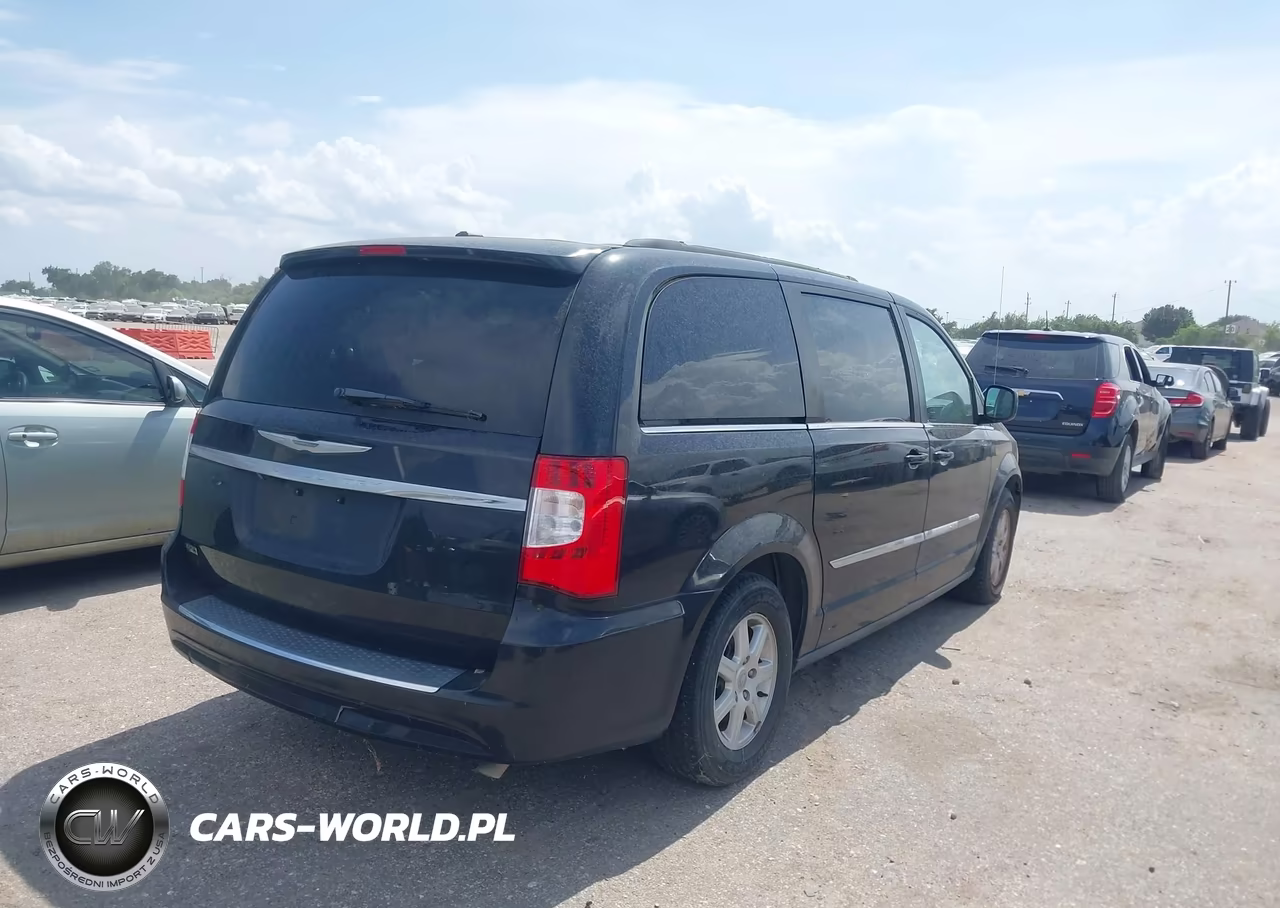 2013 Chrysler Town & Country Touring VIN:2C4RC1BG3DR554661 - 4