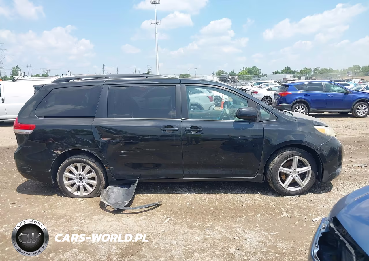 2013 Toyota Sienna Le 7 Passenger VIN:5TDJK3DC0DS066300 - 13