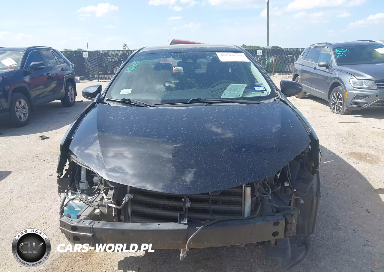2017 Toyota Corolla Le VIN:5YFBURHE2HP730799 - 12