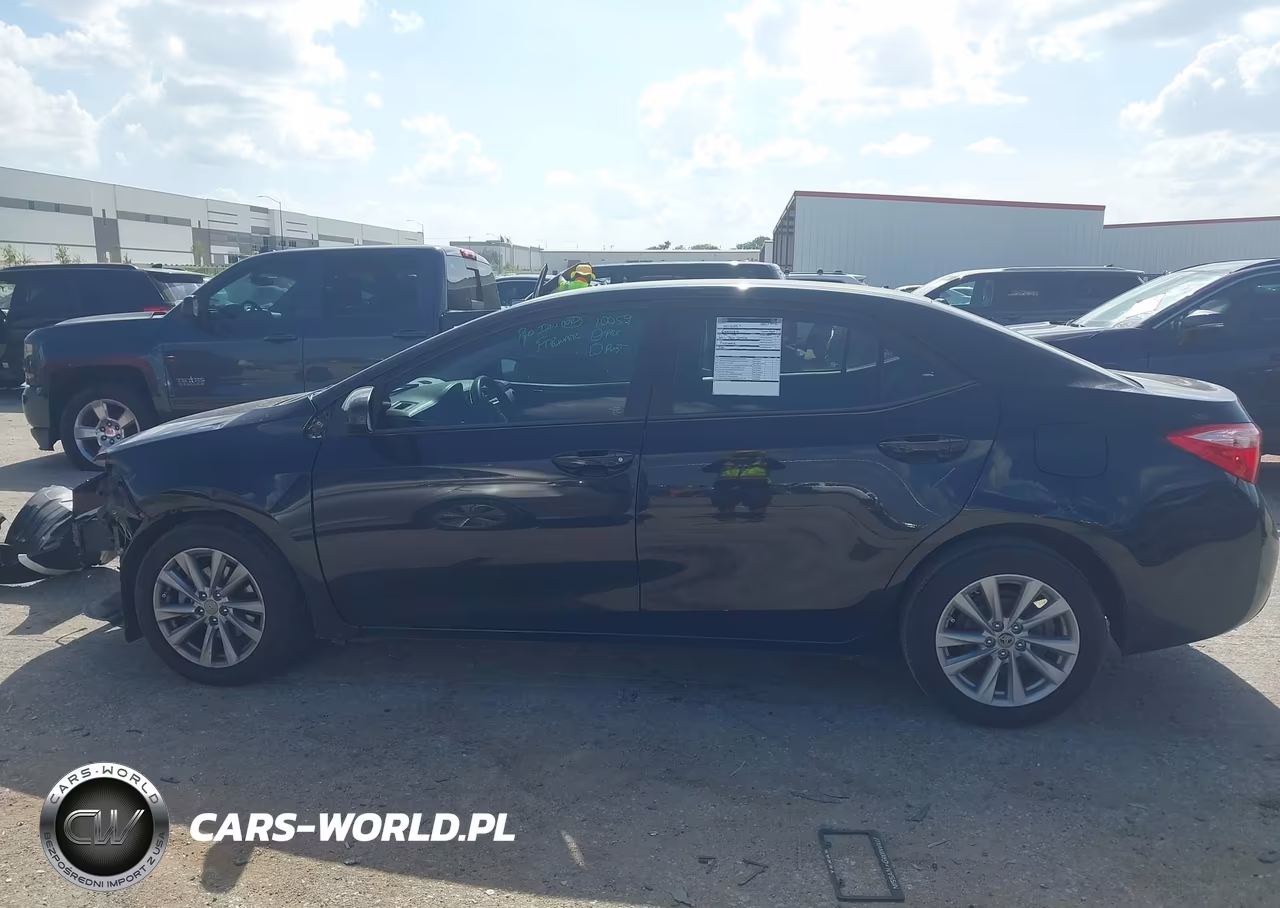 2017 Toyota Corolla Le VIN:5YFBURHE2HP730799 - 14
