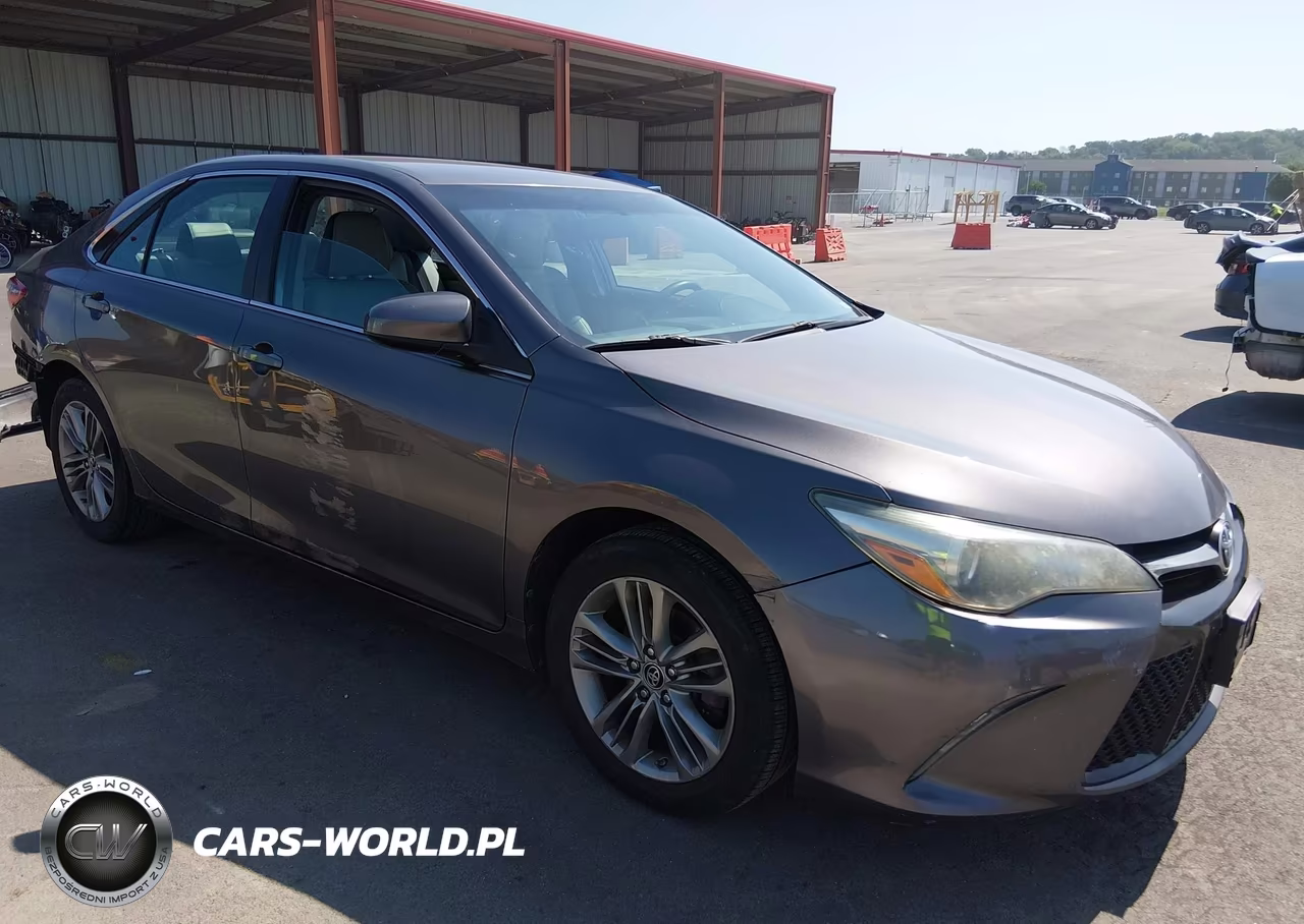 2015 Toyota Camry Se – zdjęcie 1 z 18
