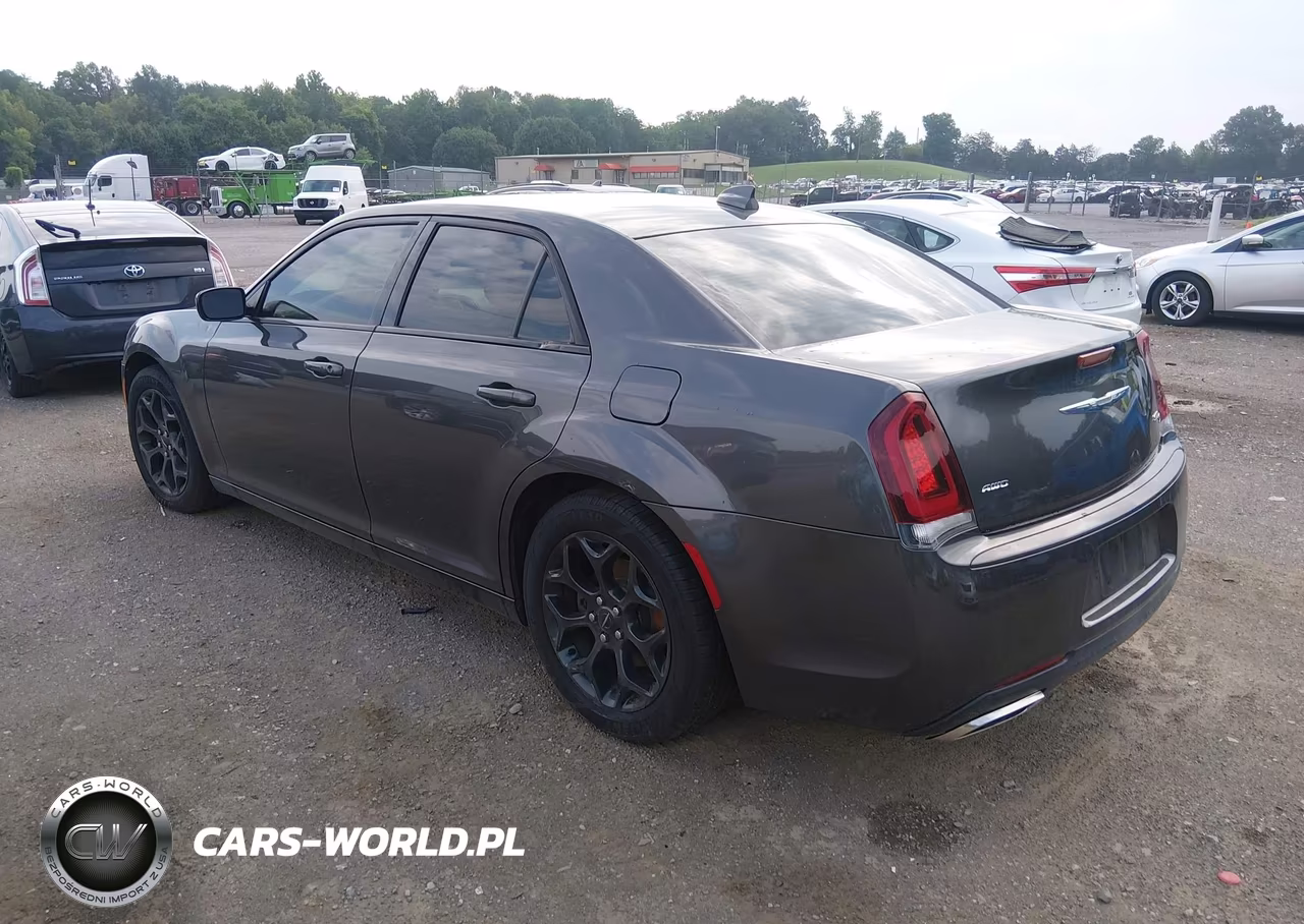 2019 Chrysler 300 300S Awd VIN:2C3CCAGG7KH533849 - 3