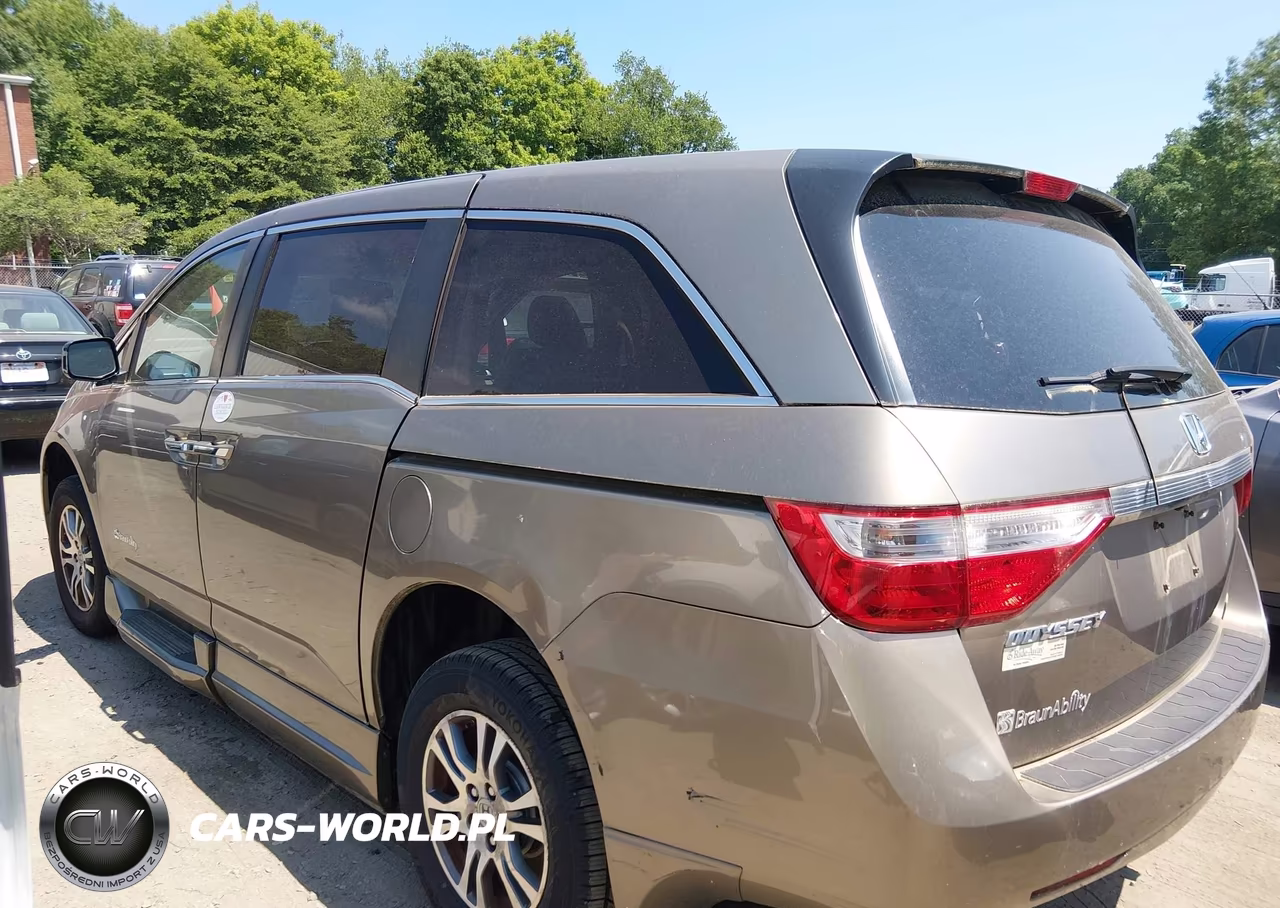 2011 Honda Odyssey Ex-L VIN:5FNRL5H64BB102491 - 3