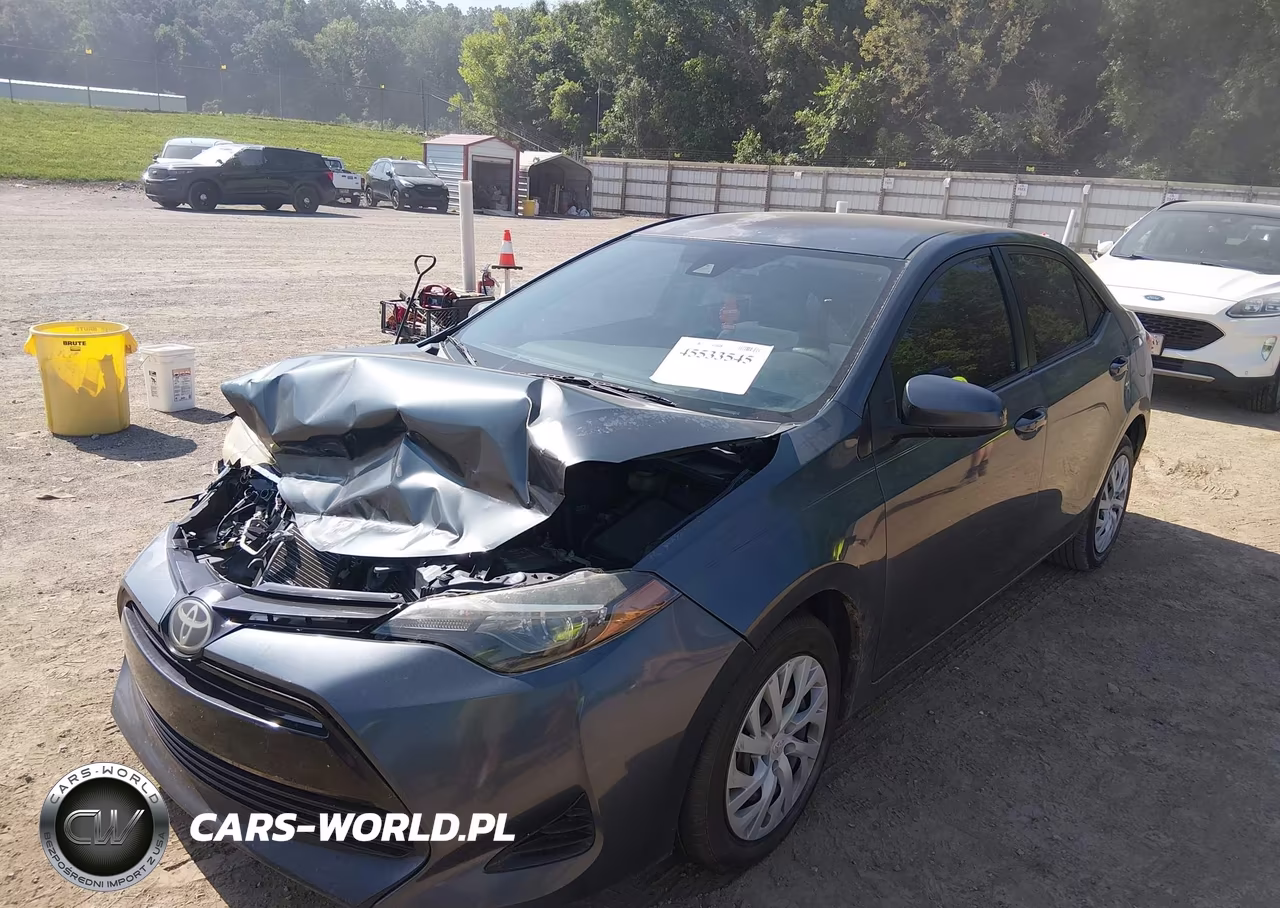 2017 Toyota Corolla Le VIN:5YFBURHEXHP709912 - 2