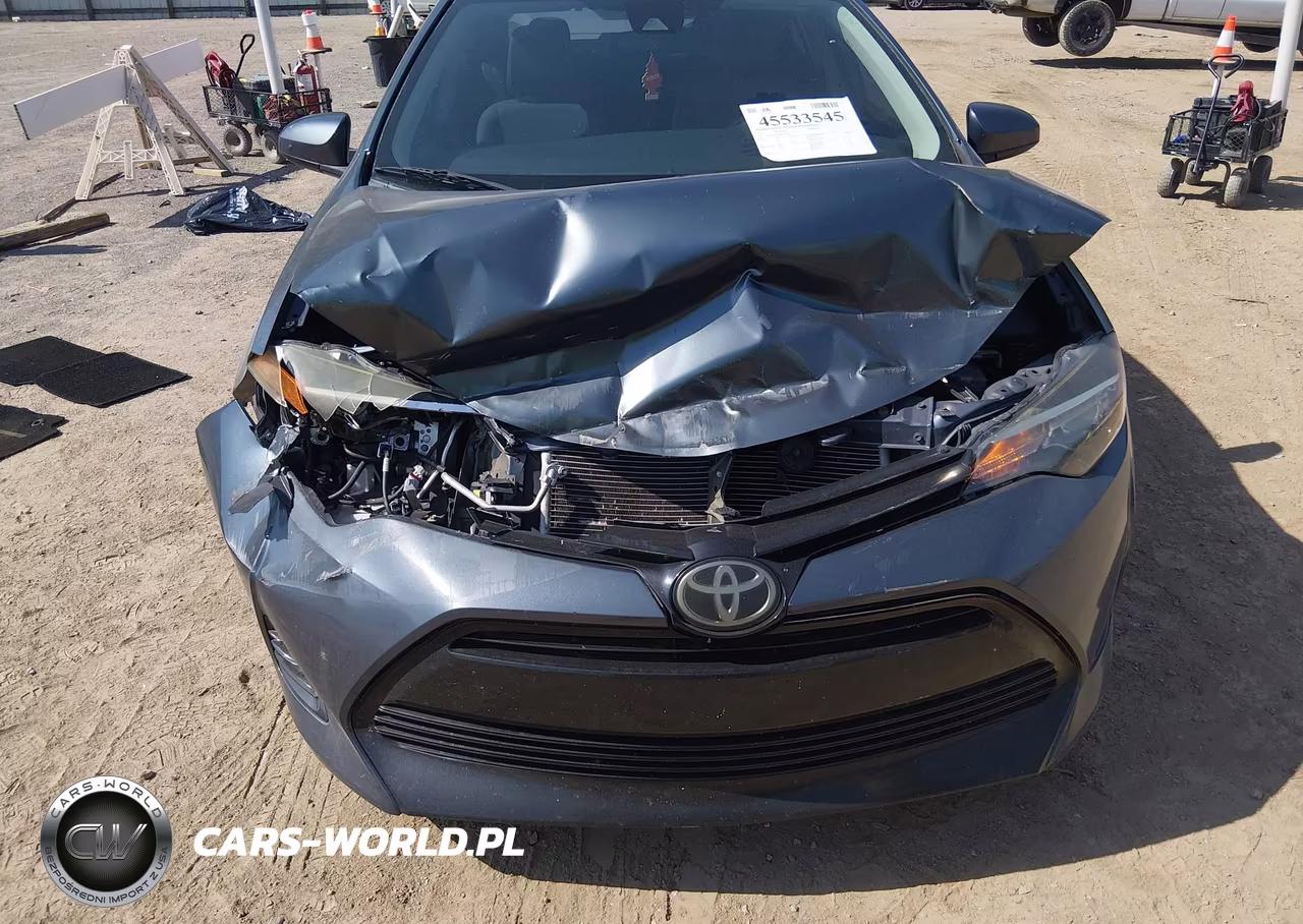 2017 Toyota Corolla Le VIN:5YFBURHEXHP709912 - 6