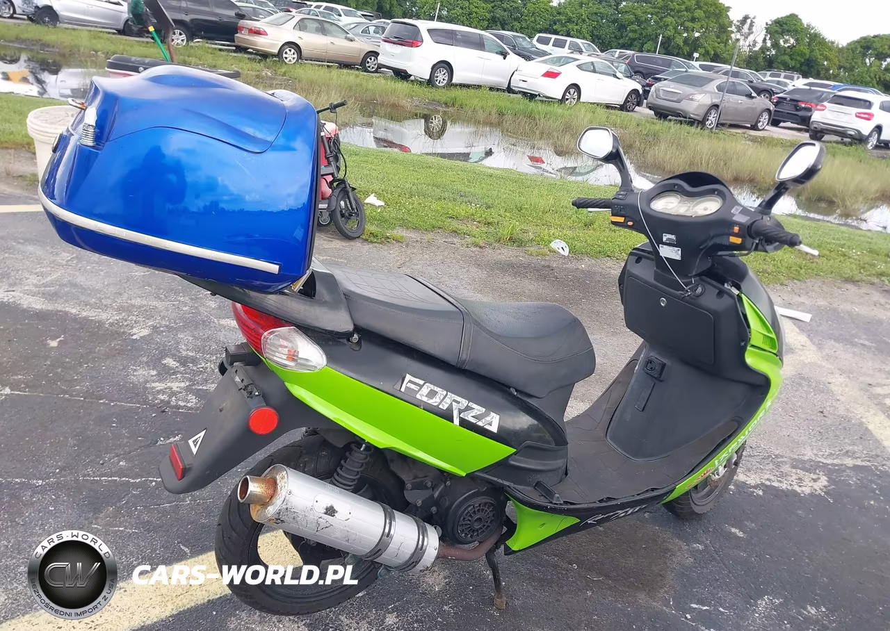 2021 Yiben 15 Series VIN:LYDYFTKHXM1500823 - 12