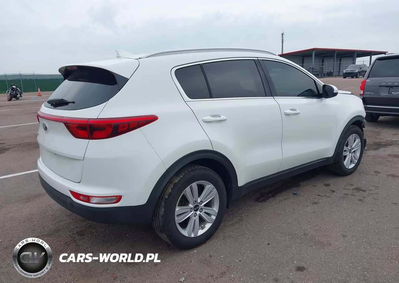 2018 Kia Sportage Lx VIN:KNDPM3AC7J7478812 - 4