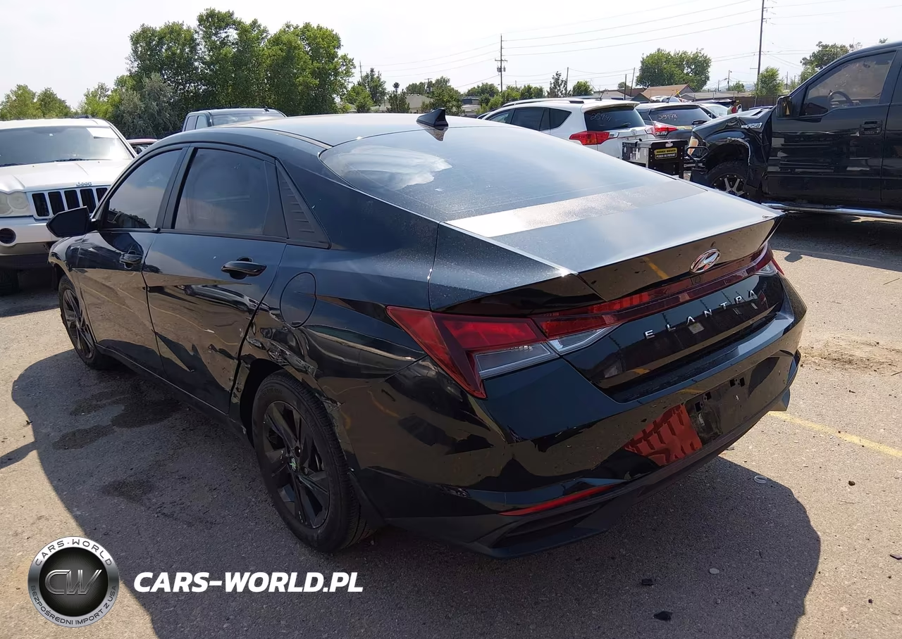 2022 Hyundai Elantra Sel VIN:KMHLM4AG9NU266729 - 3