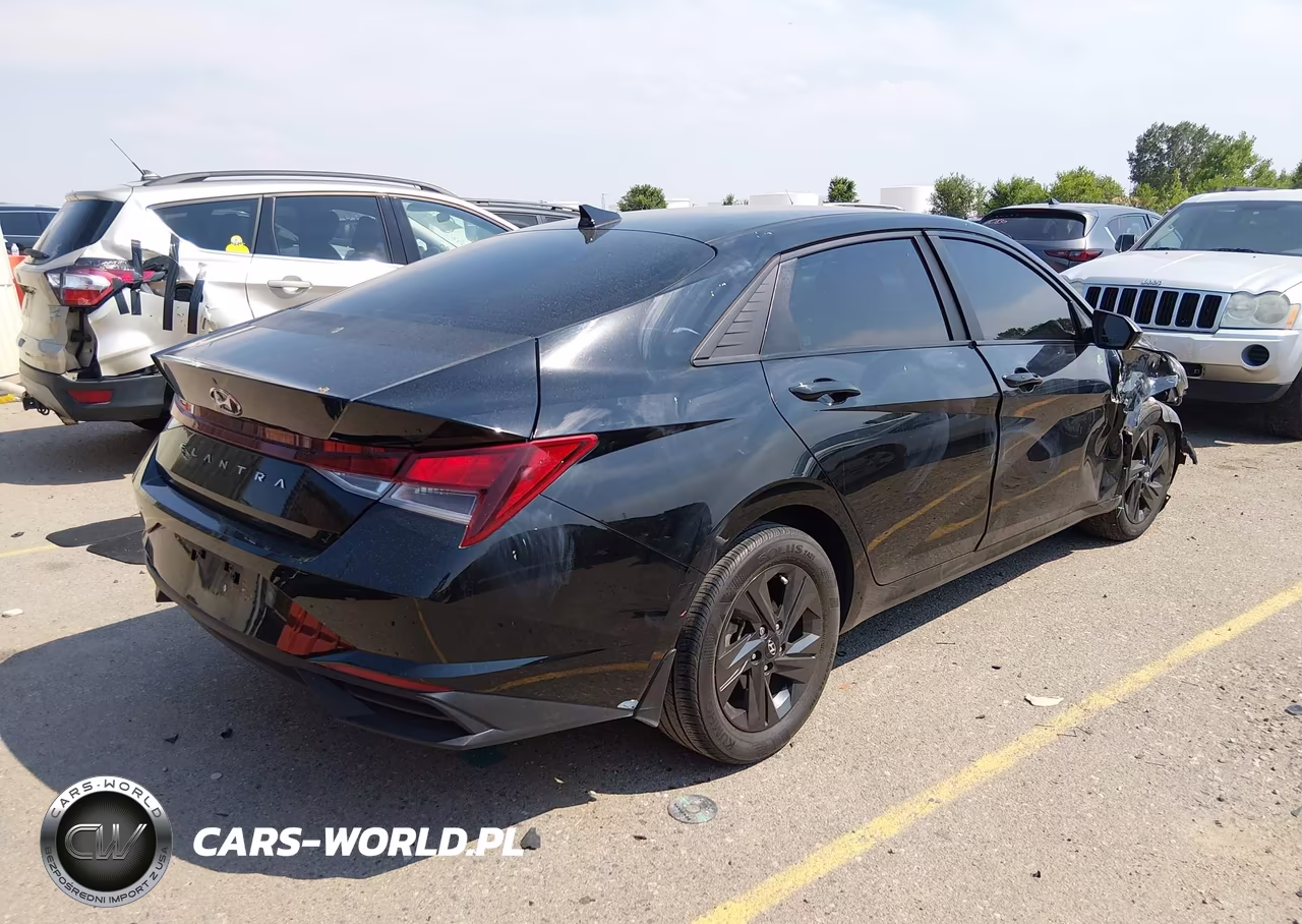 2022 Hyundai Elantra Sel VIN:KMHLM4AG9NU266729 - 4