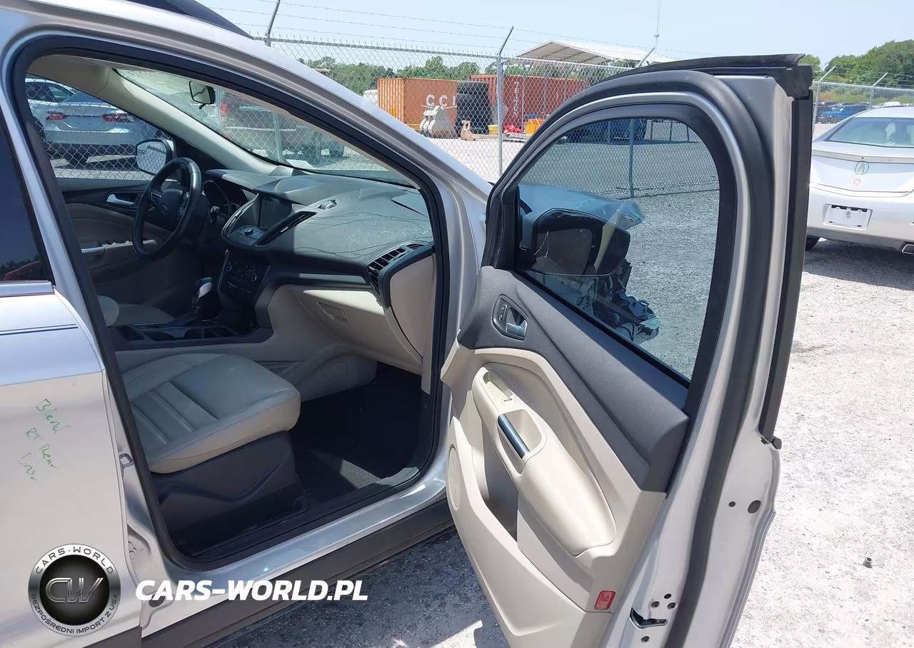 2019 Ford Escape Sel VIN:1FMCU9HD7KUA68087 - 5