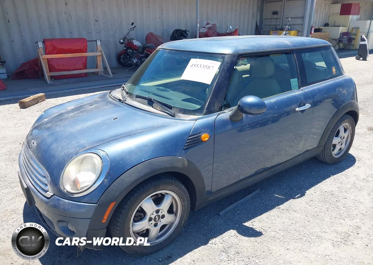 2009 Mini Cooper VIN:WMWMF33509TW75803 - 2