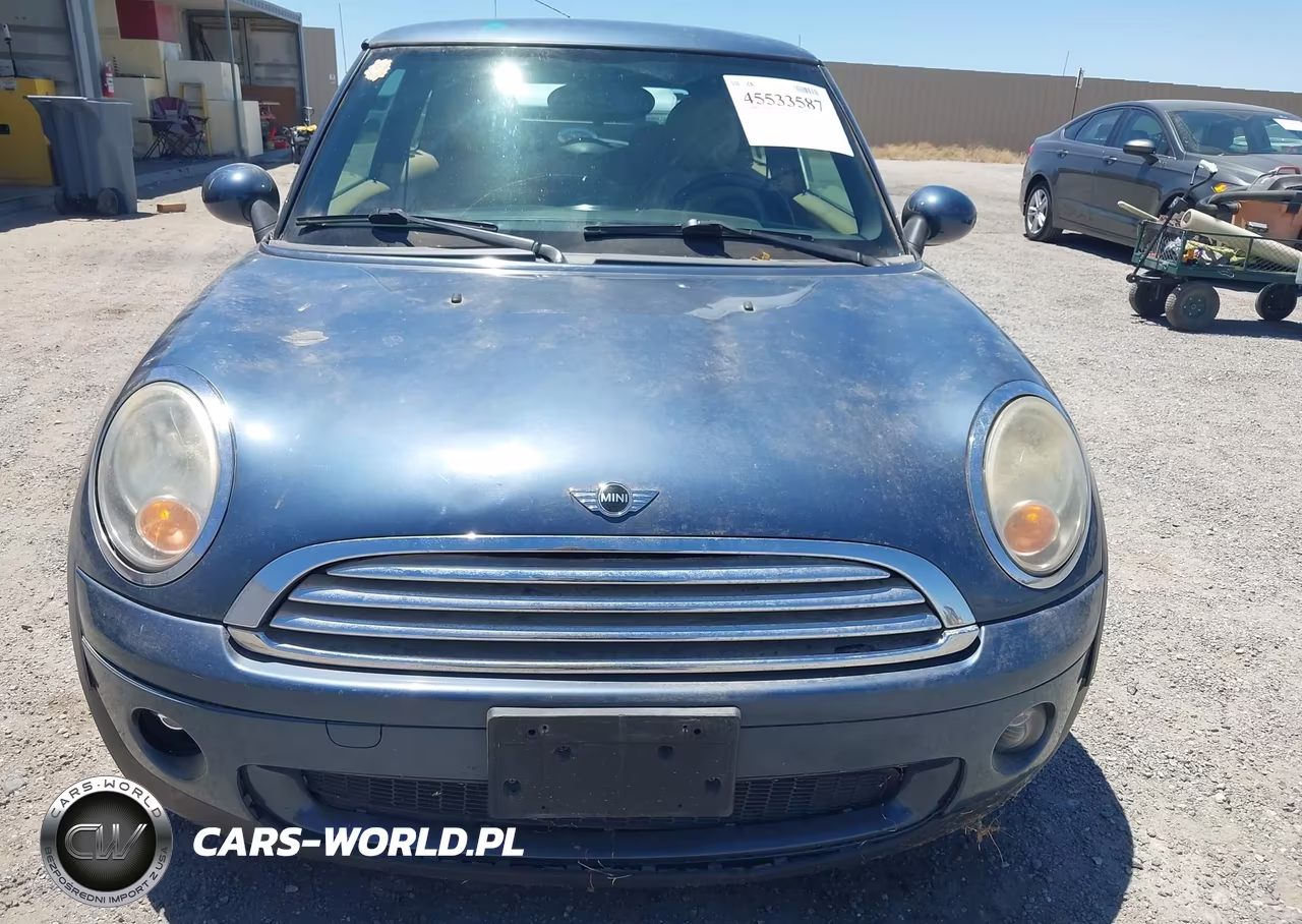 2009 Mini Cooper VIN:WMWMF33509TW75803 - 6