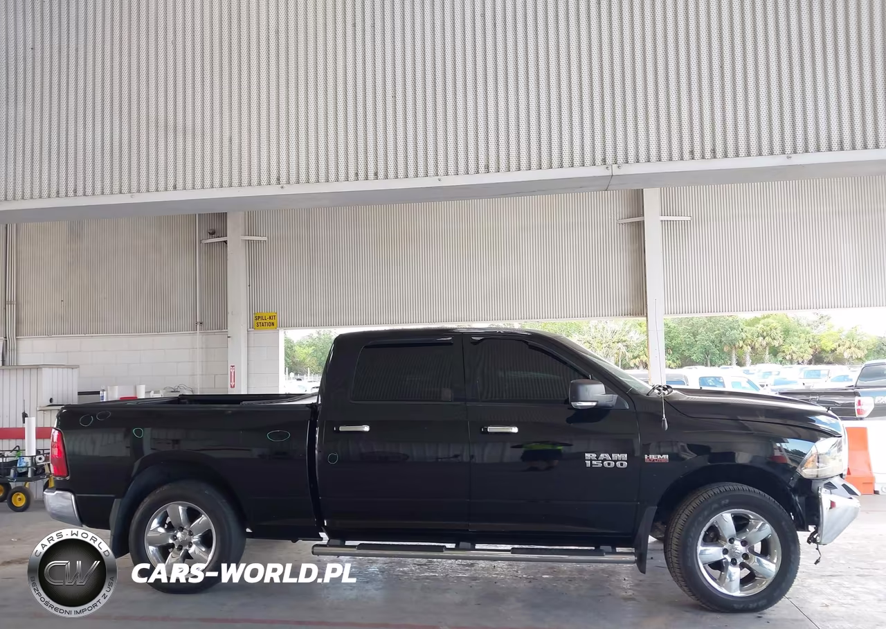2015 Ram 1500 Big Horn VIN:1C6RR6TT5FS530166 - 13