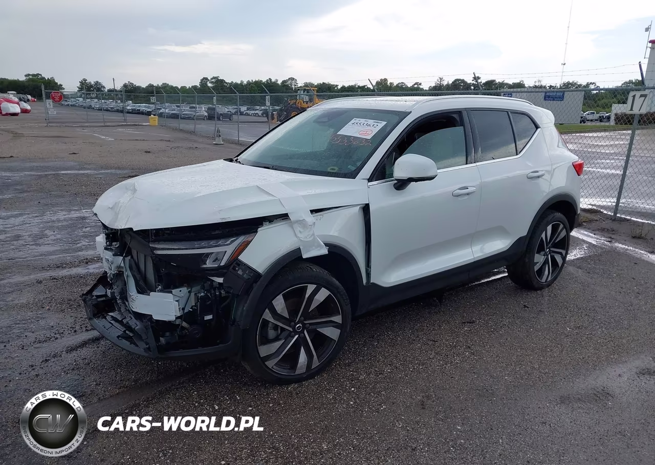 2024 Volvo Xc40 B5 Plus Bright Theme VIN:YV4L12UE7R2204904 - 2
