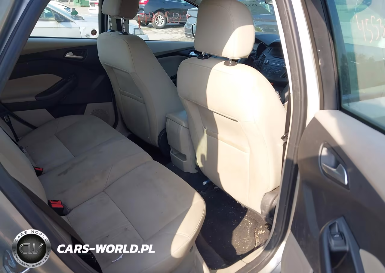 2016 Ford Focus Se VIN:1FADP3K29GL248419 - 8