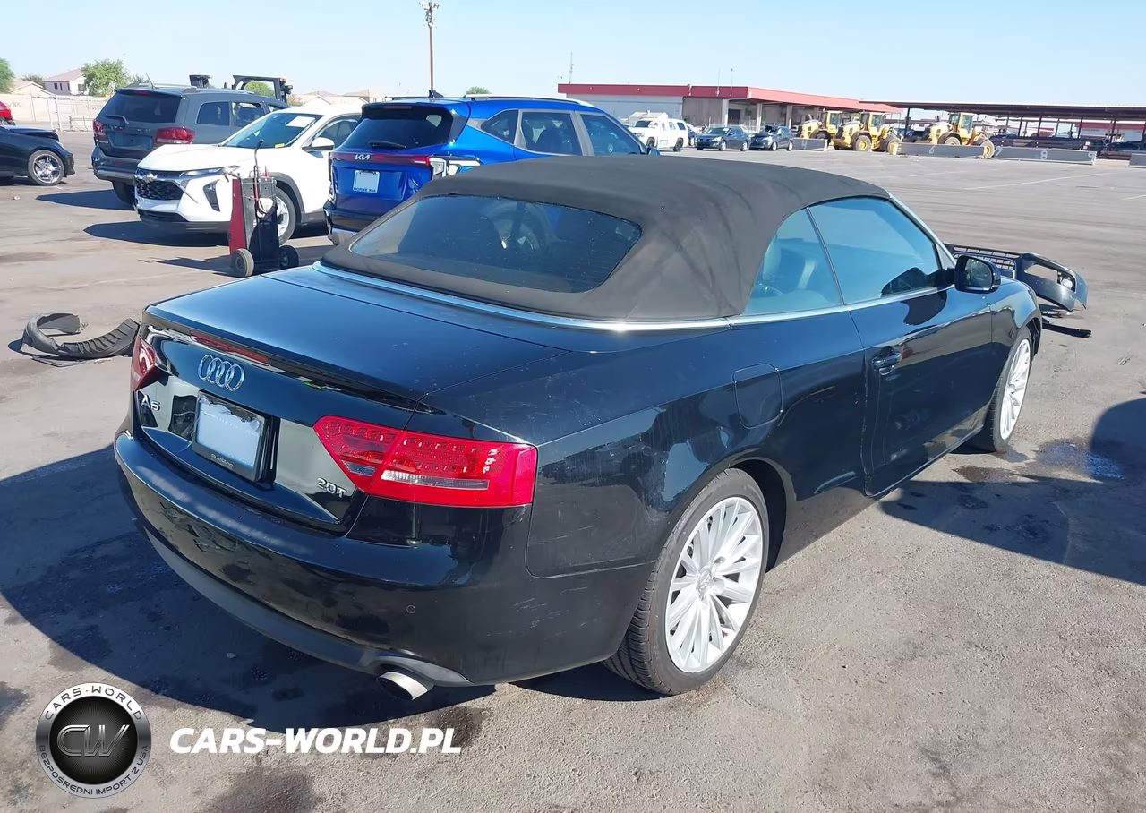 2010 Audi A5 2.0T Premium VIN:WAUJFAFHXAN012339 - 4
