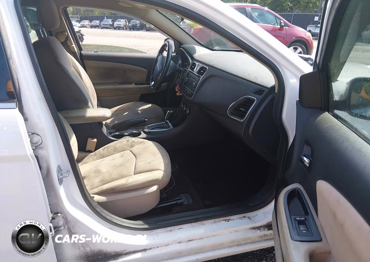 2014 Chrysler 200 Lx VIN:1C3CCBAB6EN204414 - 5