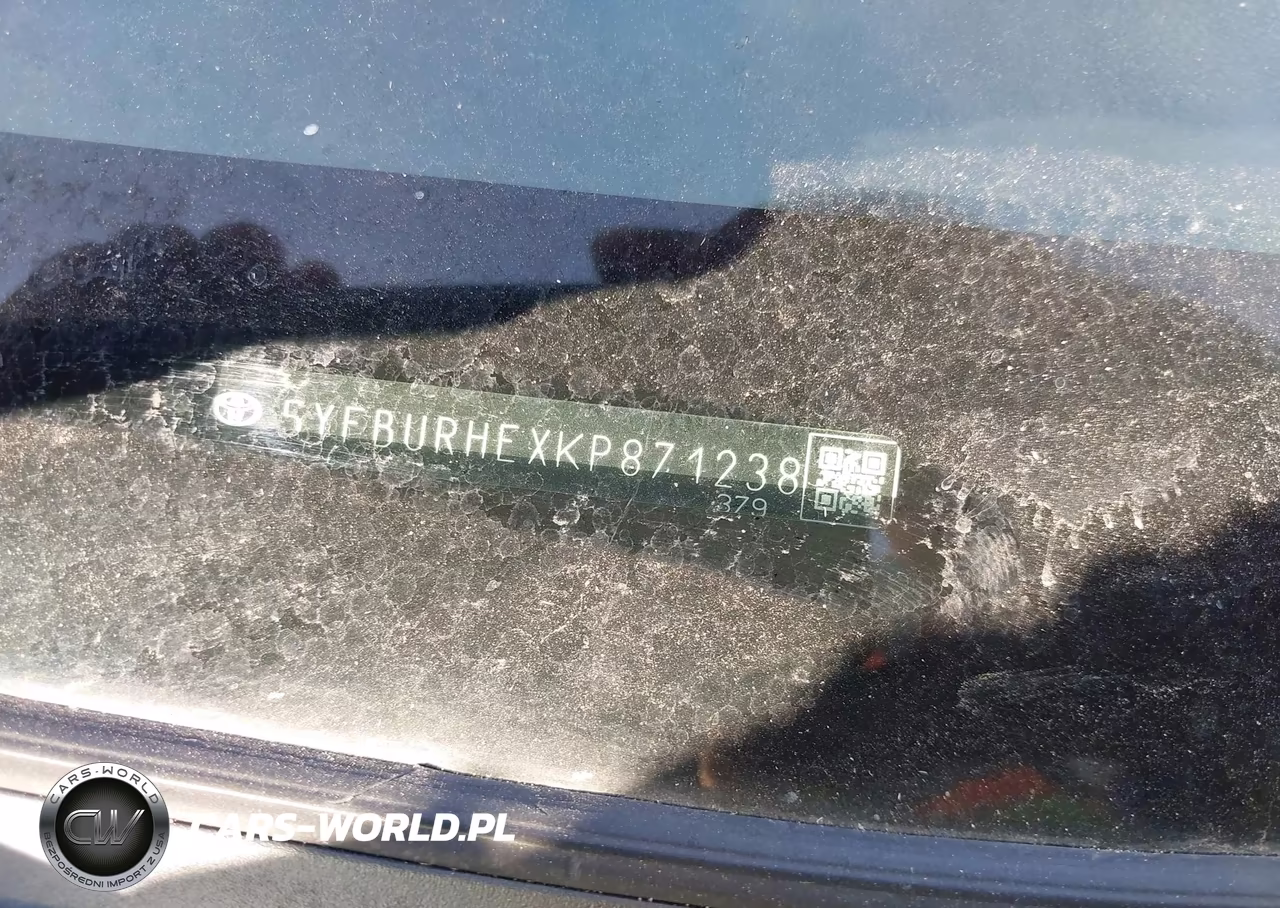 2019 Toyota Corolla Le VIN:5YFBURHEXKP871238 - 17