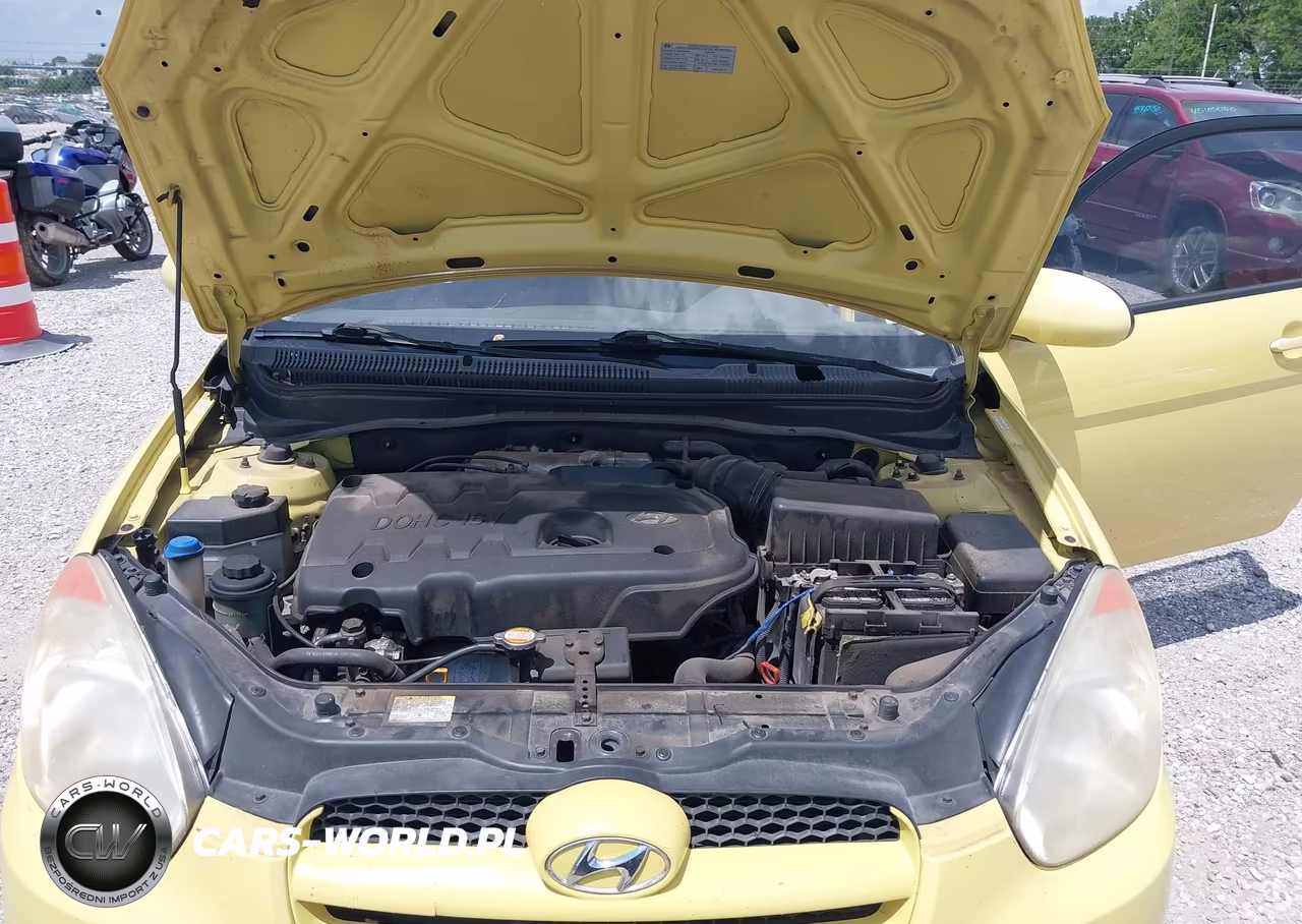 2008 Hyundai Accent Gs VIN:KMHCM36C78U080546 - 10