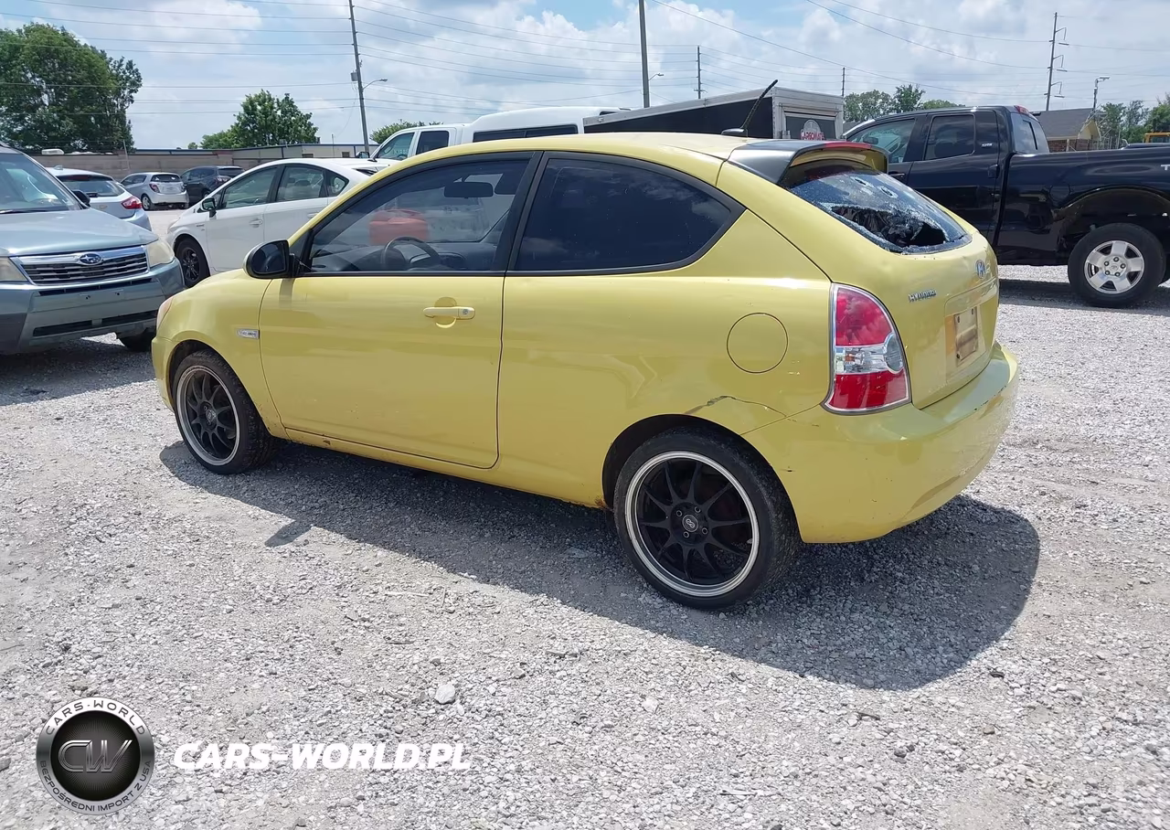 2008 Hyundai Accent Gs VIN:KMHCM36C78U080546 - 3