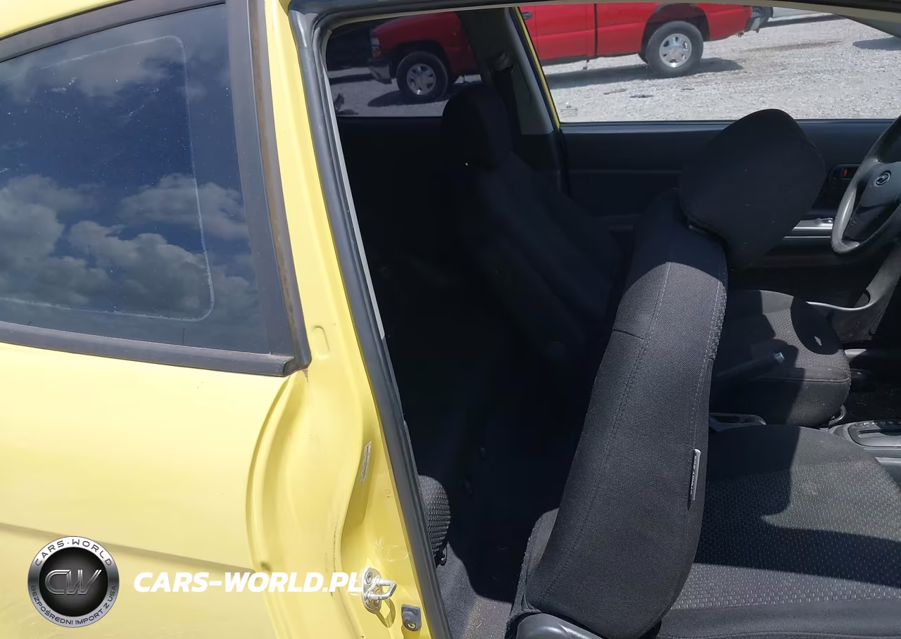 2008 Hyundai Accent Gs VIN:KMHCM36C78U080546 - 8
