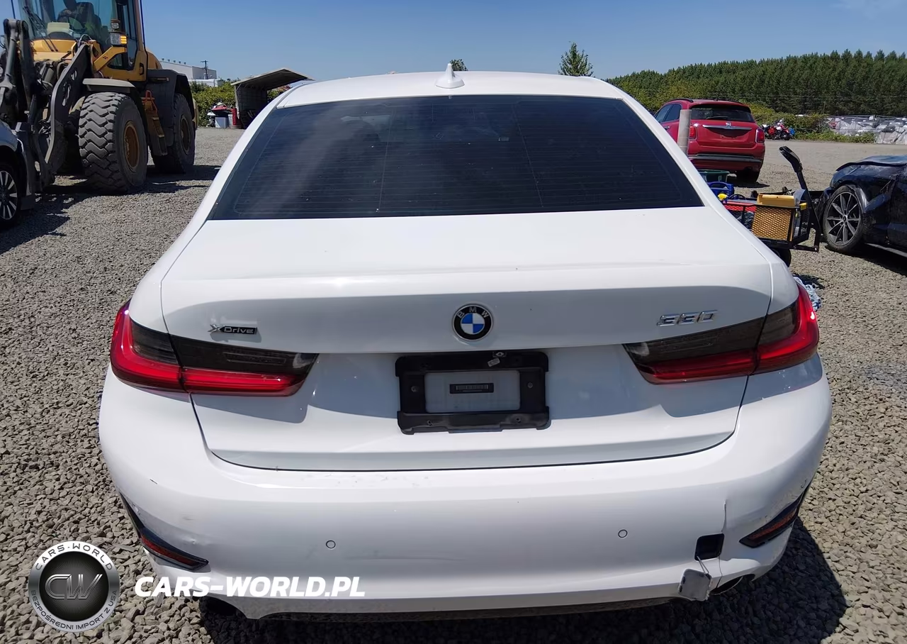 2019 BMW 330I xDrive VIN:WBA5R7C57KAJ84875 - 16