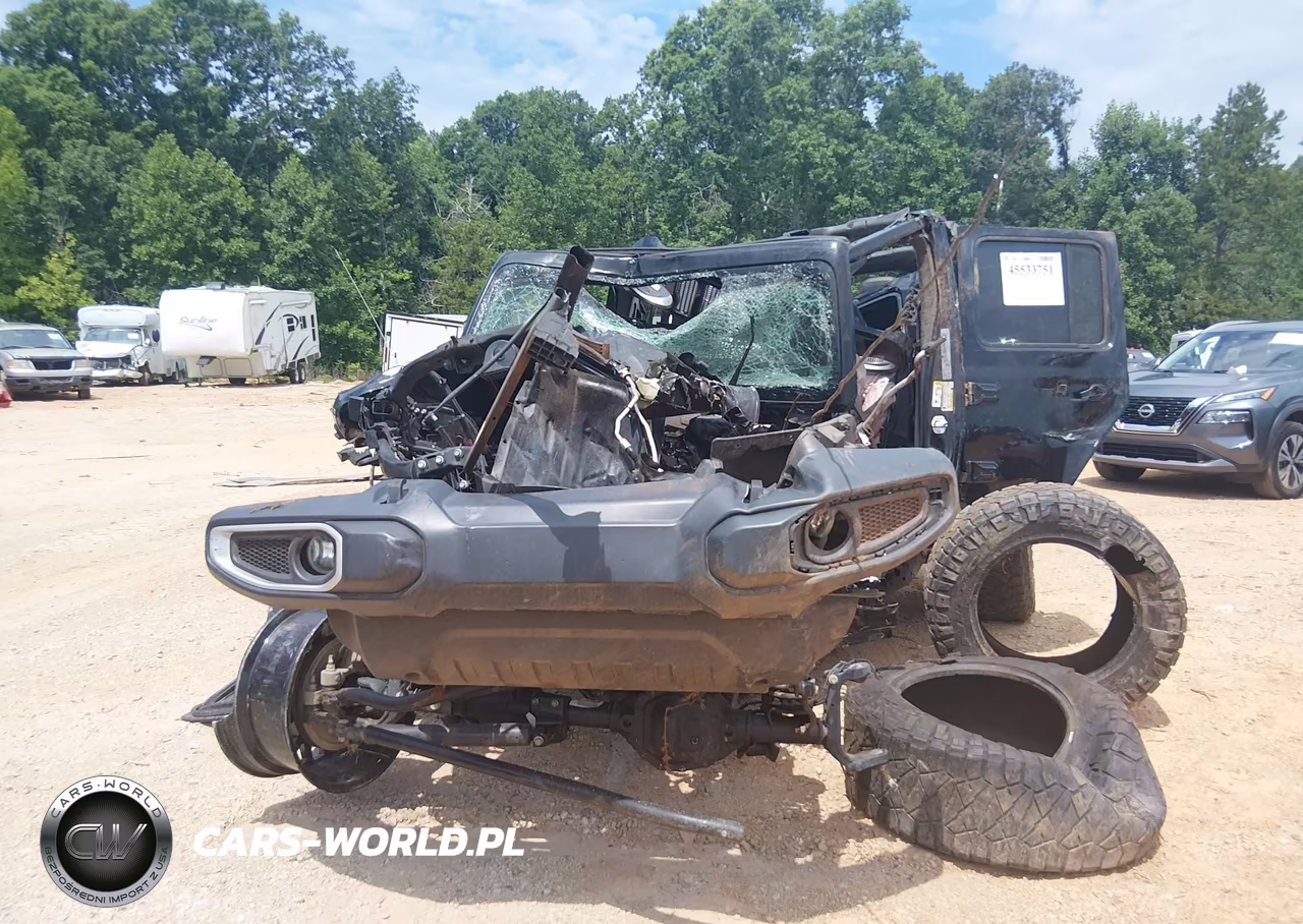 2019 Jeep Wrangler Unlimited Sahara 4X4 VIN:1C4HJXEN9KW645372 - 12