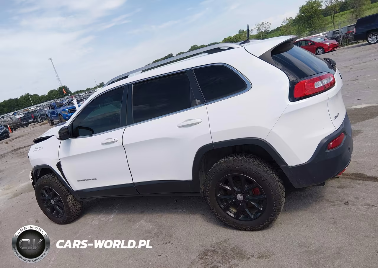 2017 Jeep Cherokee Latitude VIN:1C4PJMCS5HW646725 - 14